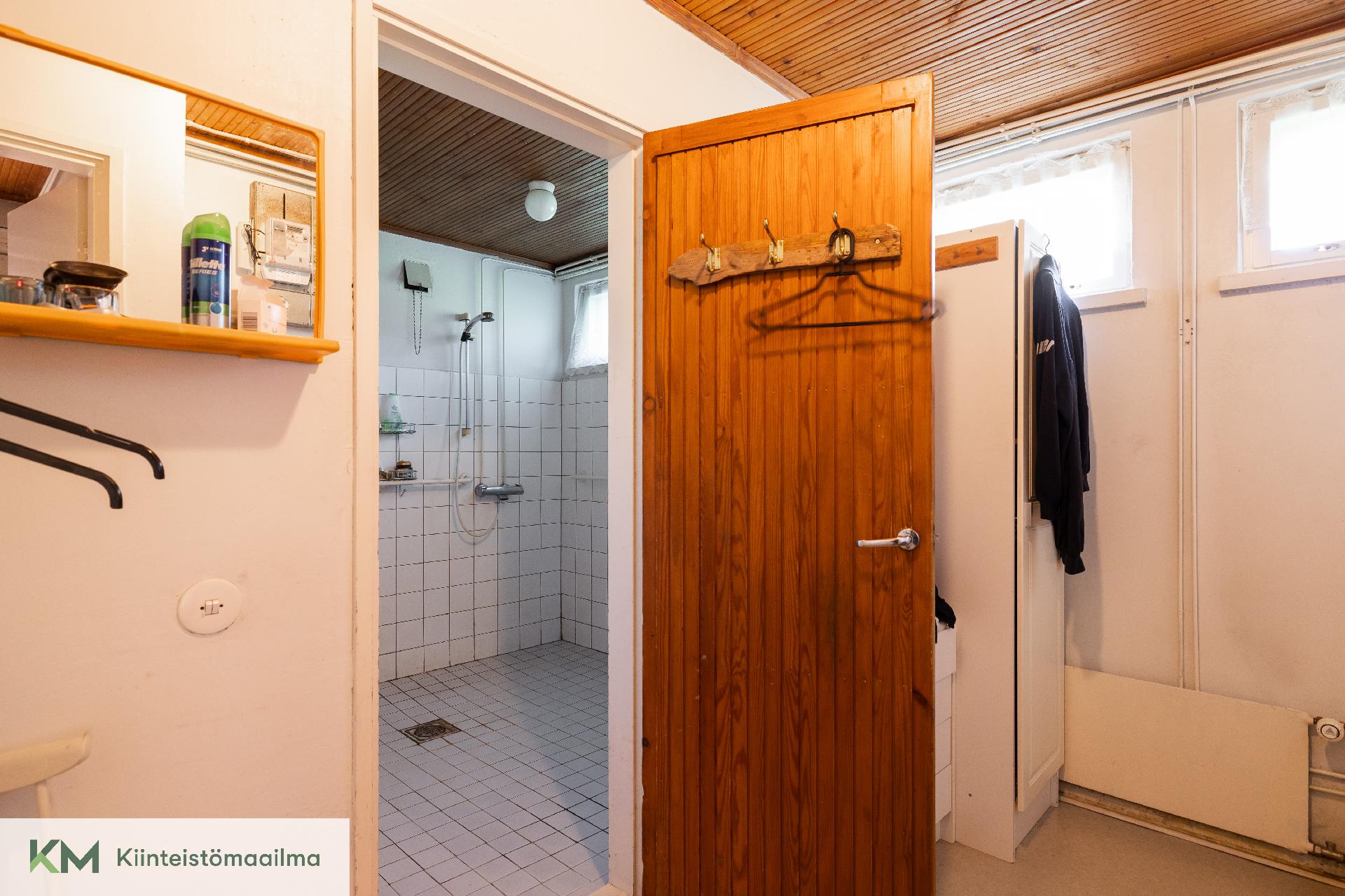 Hirventie 21, Huutjärvi, Pyhtää