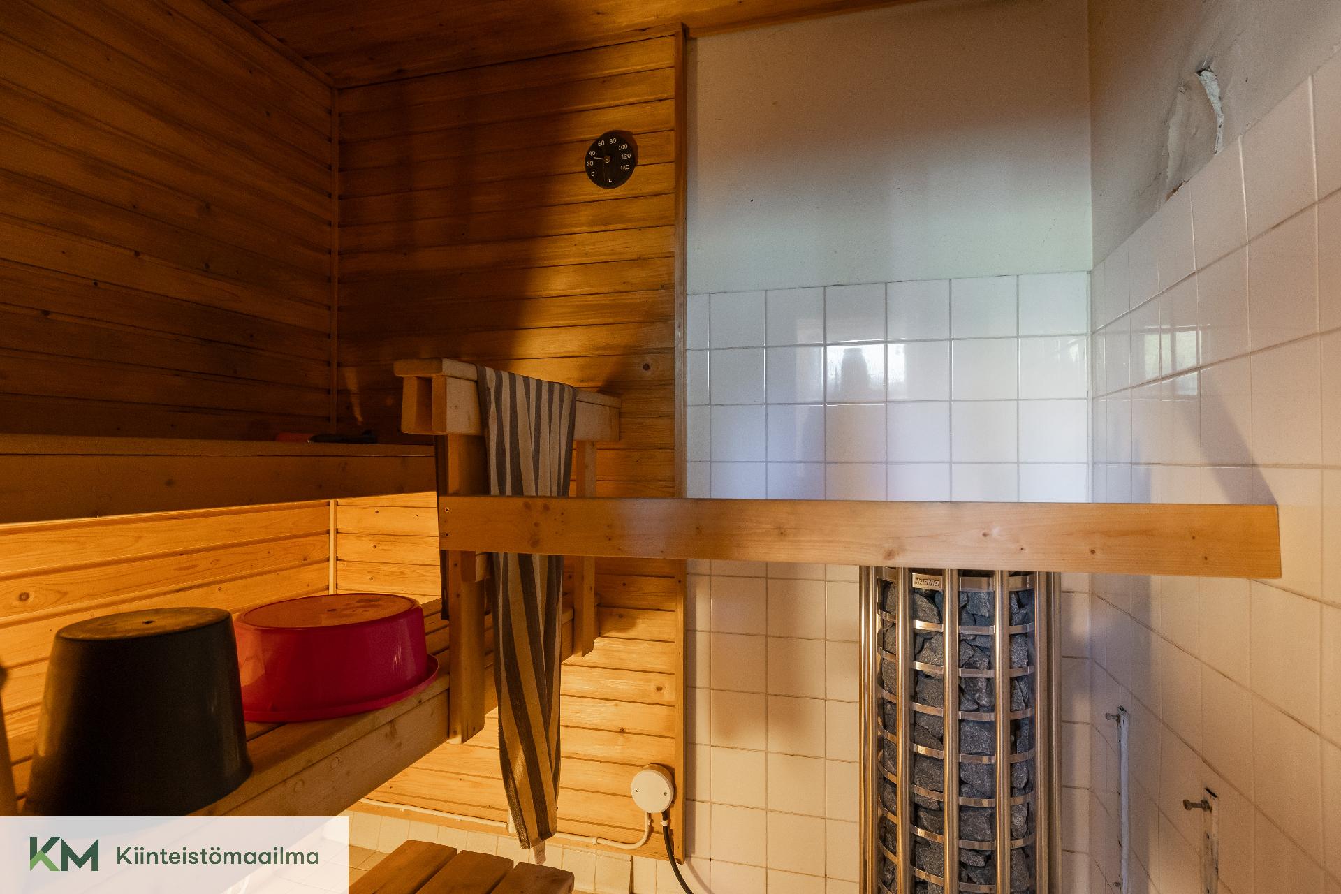 Hirventie 21, Huutjärvi, Pyhtää