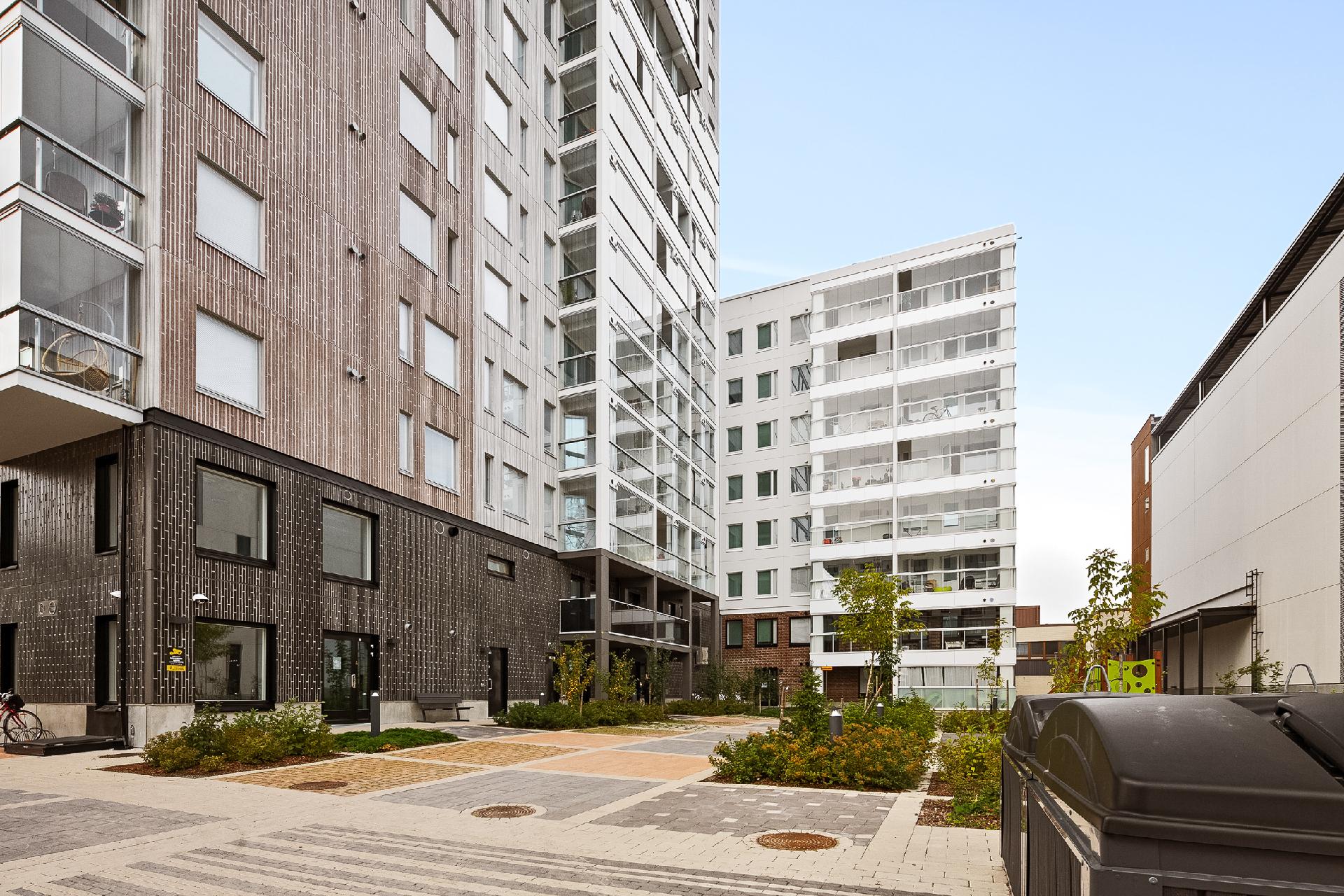 Myyrmäentie 2e, Myyrmäki, Vantaa