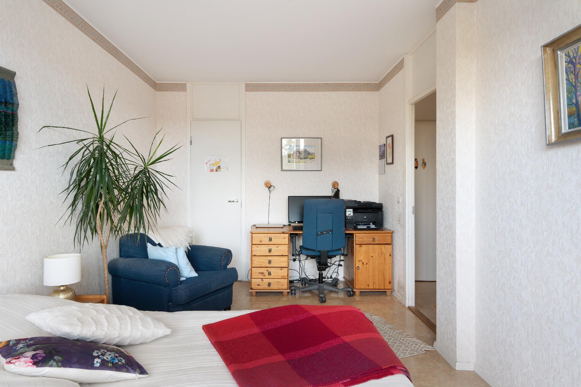 Suurin makuuhuoneista...