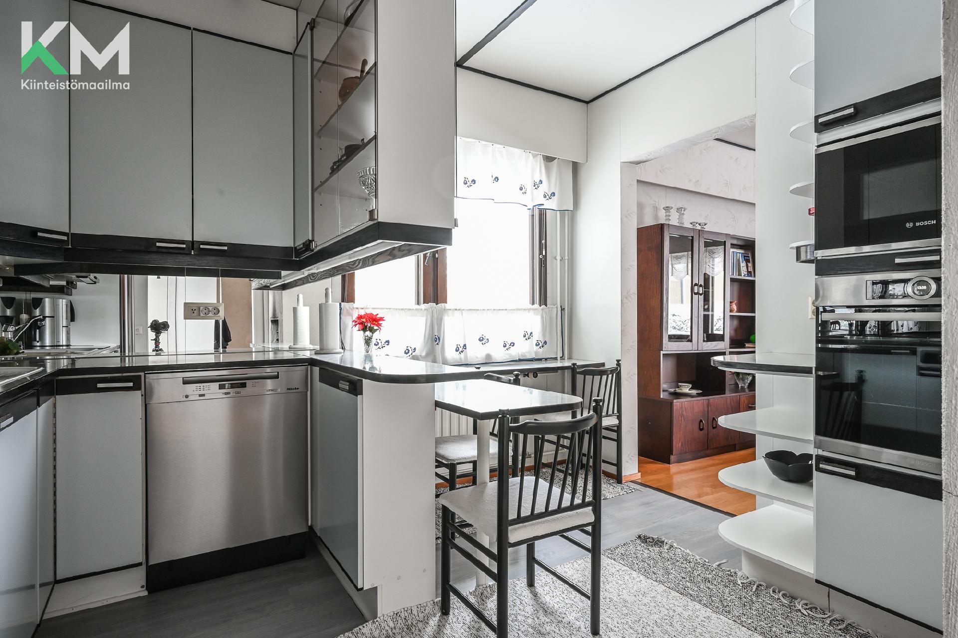 Umpikuja 1, Autio, Kurikka