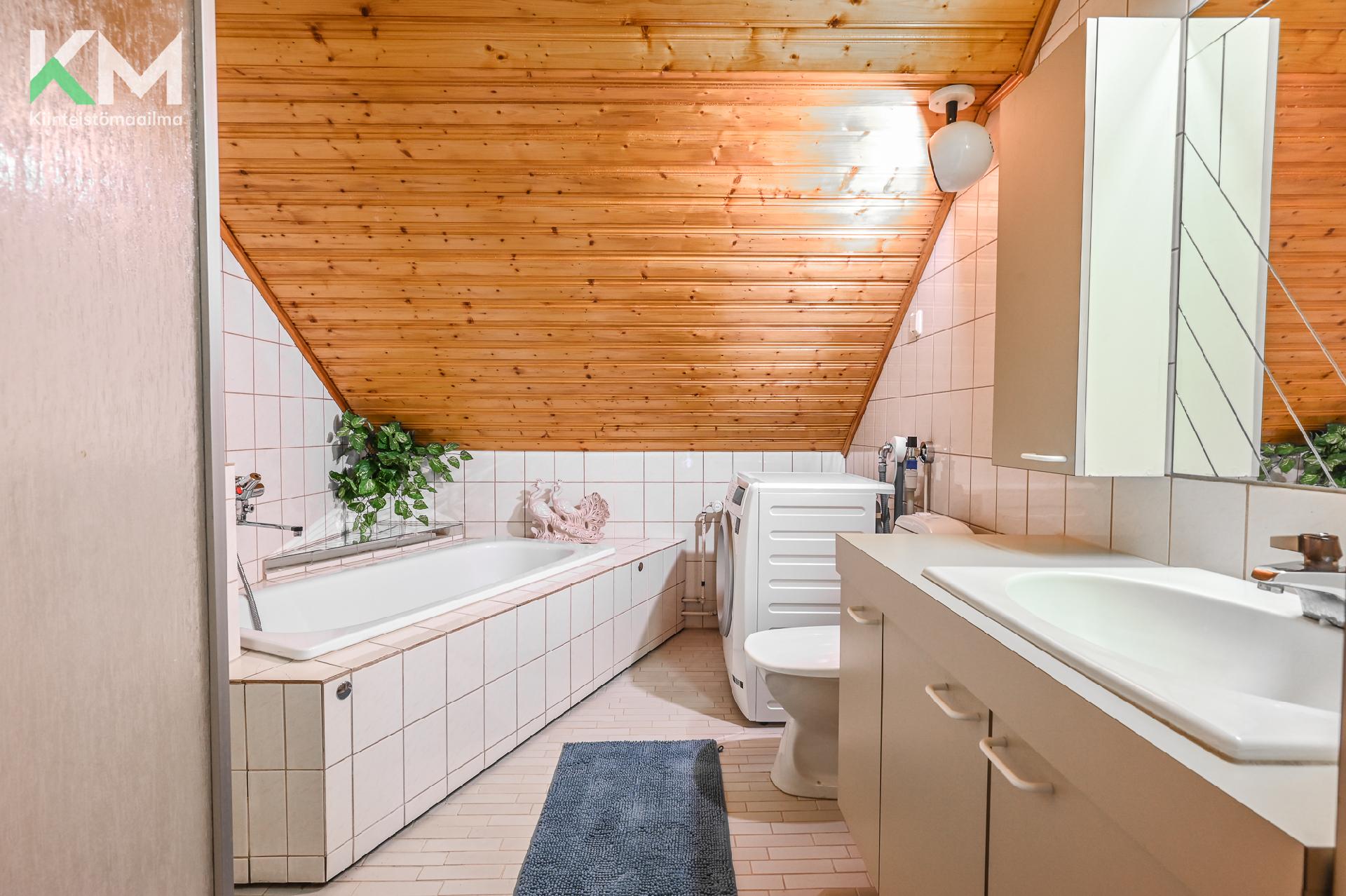 Umpikuja 1, Autio, Kurikka