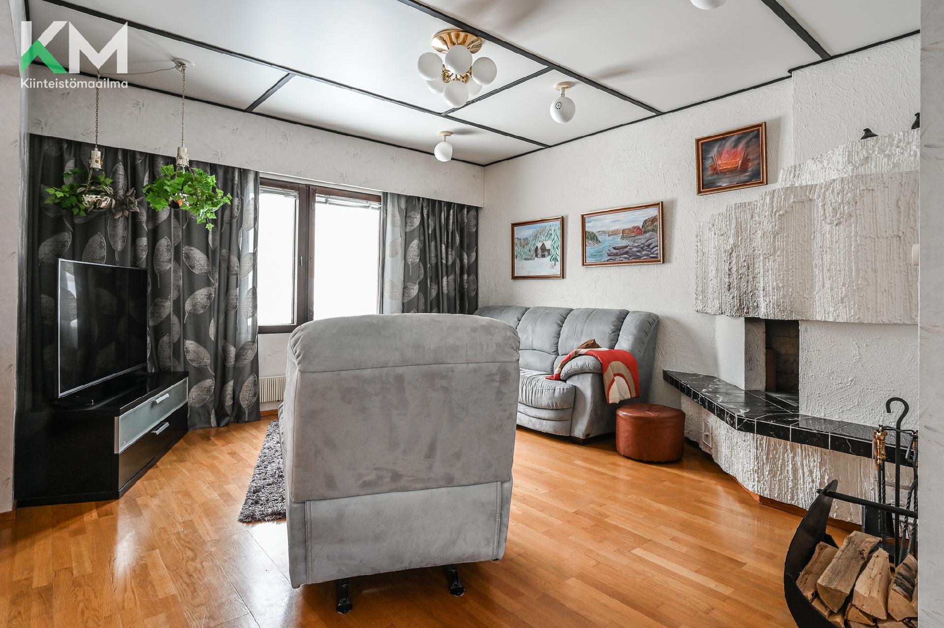 Umpikuja 1, Autio, Kurikka