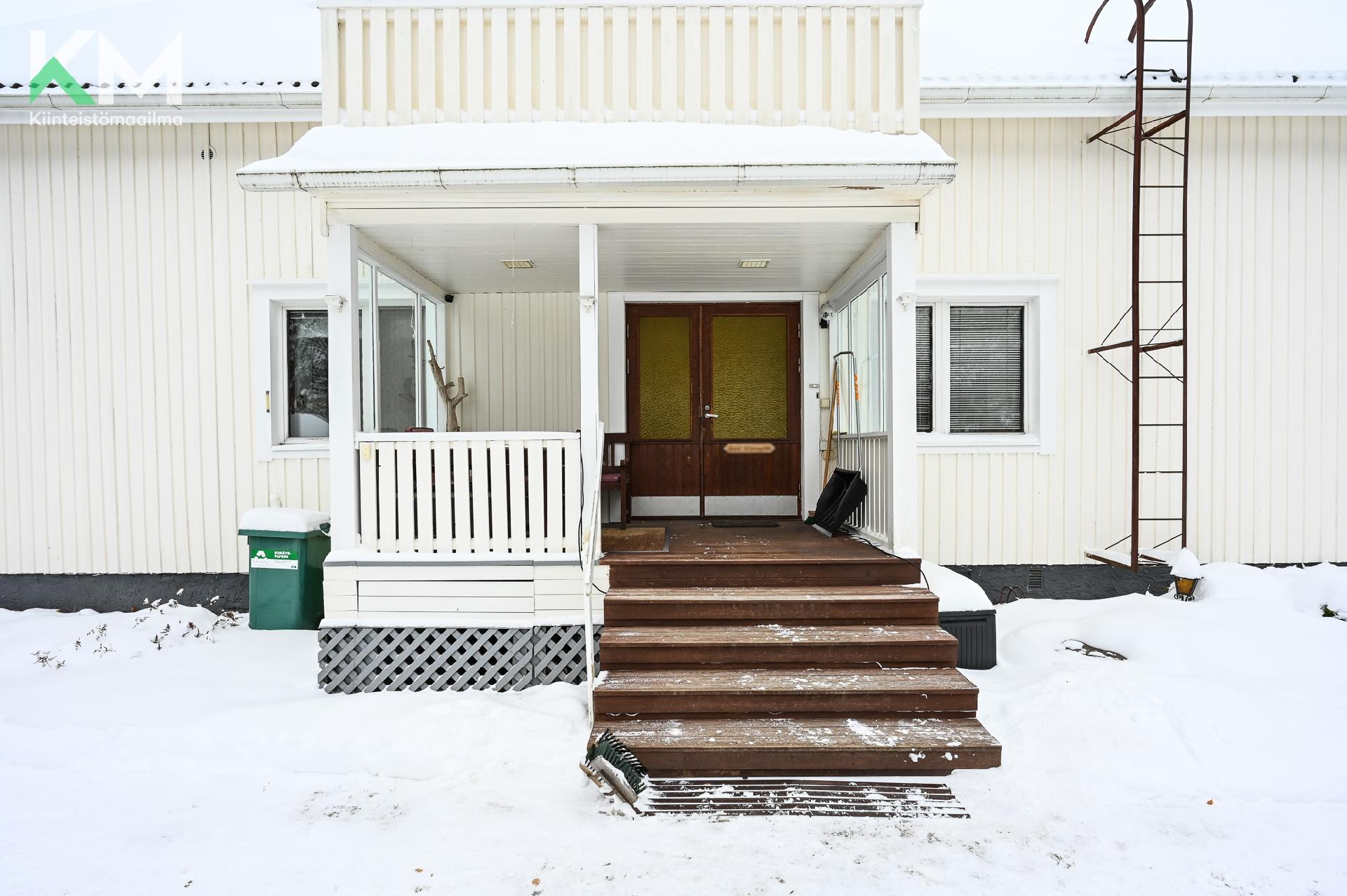 Umpikuja 1, Autio, Kurikka