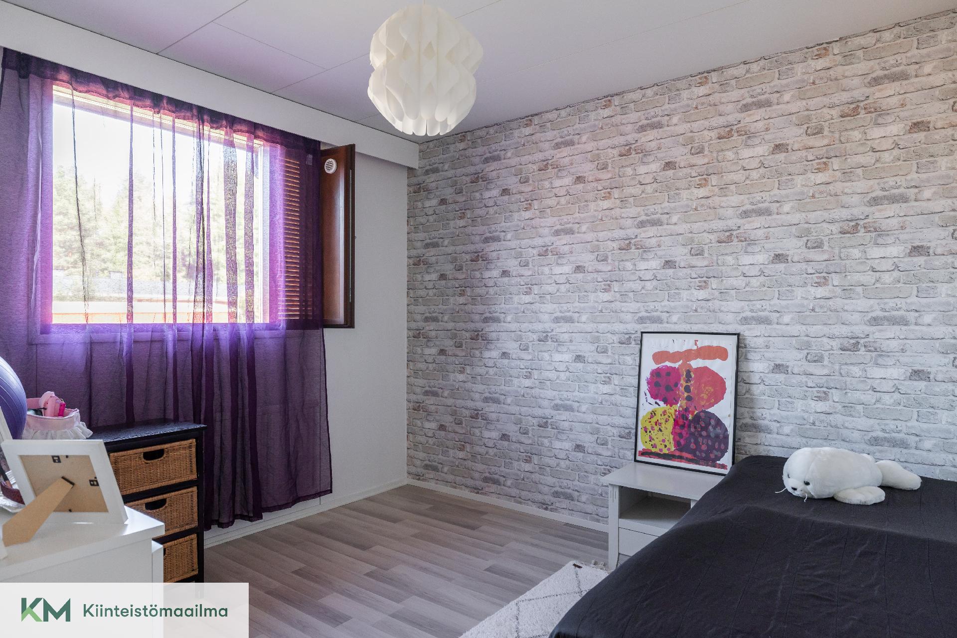 Viikatteenkatu 2, Ristinkallio, Kotka