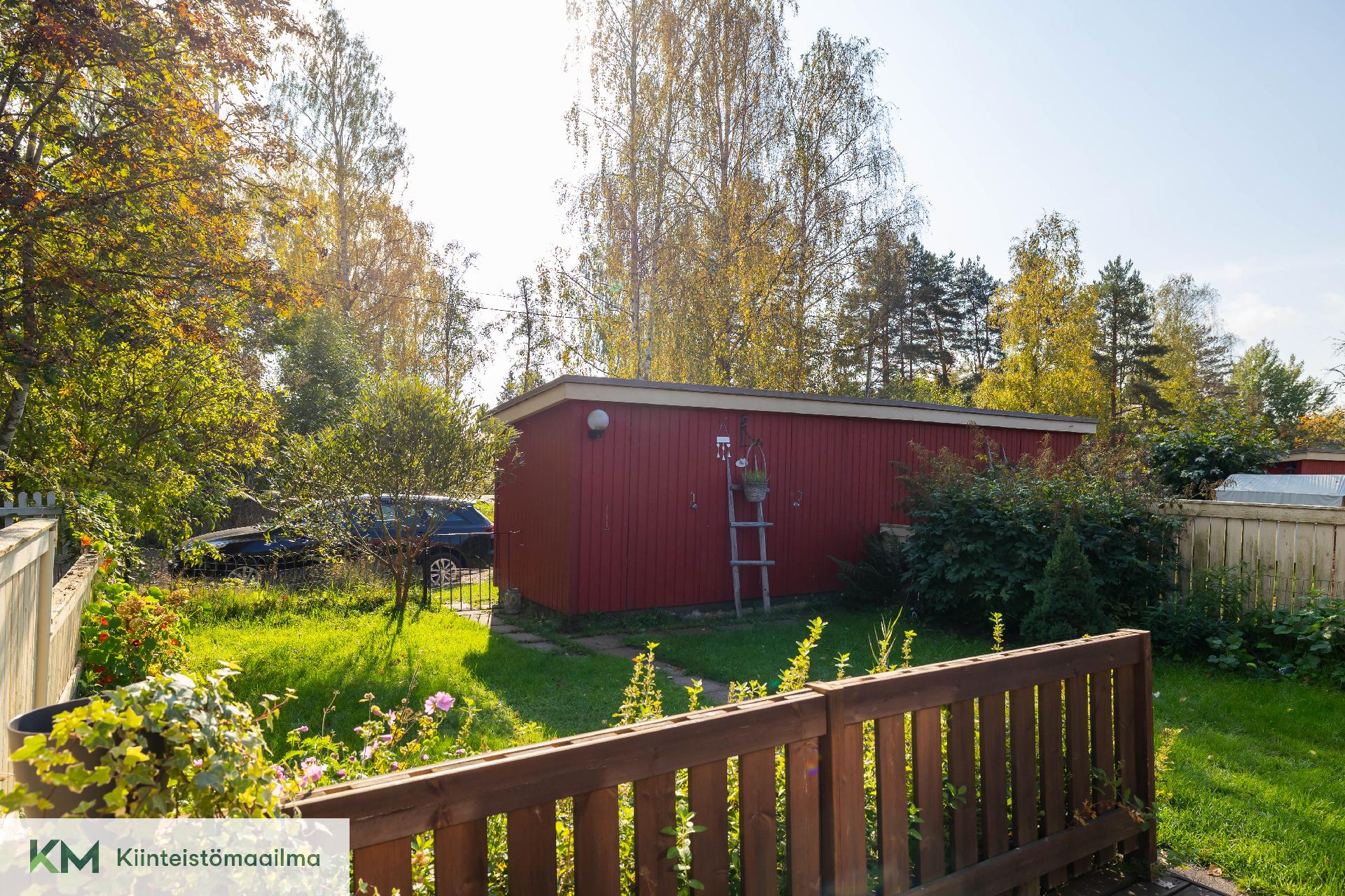 Viikatteenkatu 2, Ristinkallio, Kotka