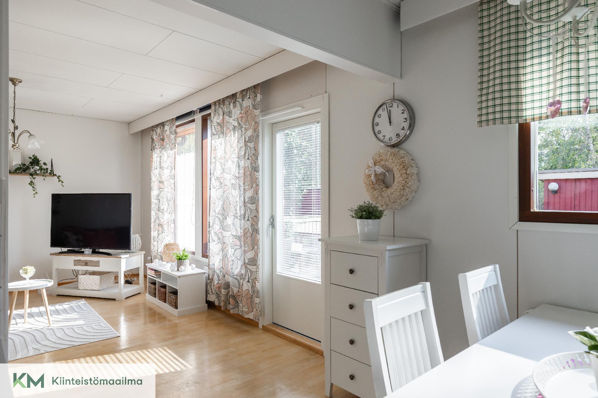 Viikatteenkatu 2, Ristinkallio, Kotka