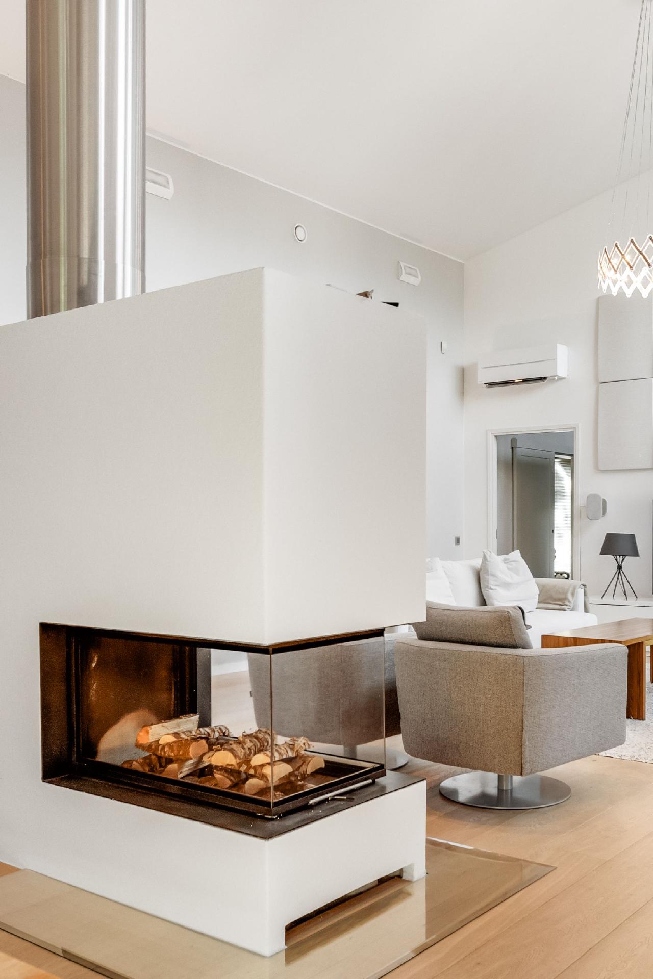 Tyylikäs varaava tuo tunnelmaa pimeneviin iltoihin