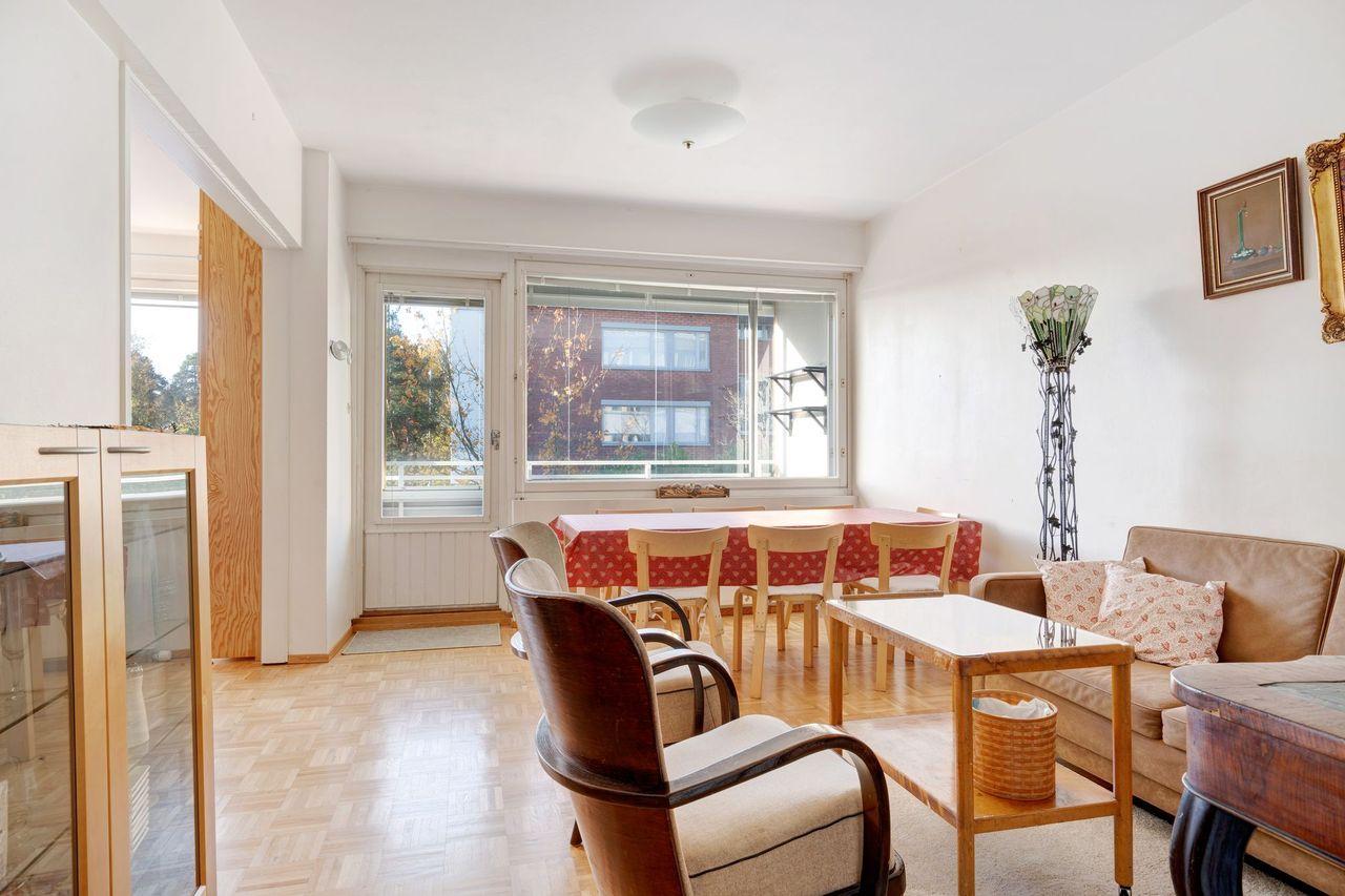 Sulkapolku 4, Pitäjänmäki, Helsinki