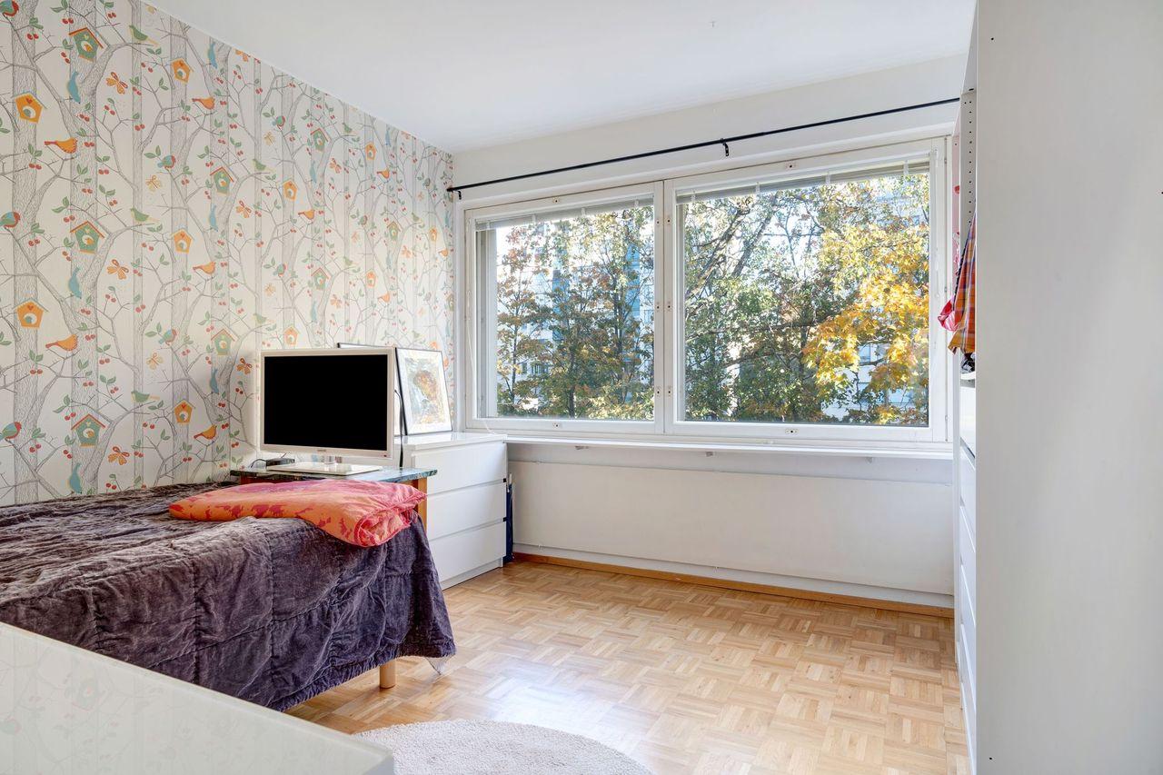 Sulkapolku 4, Pitäjänmäki, Helsinki