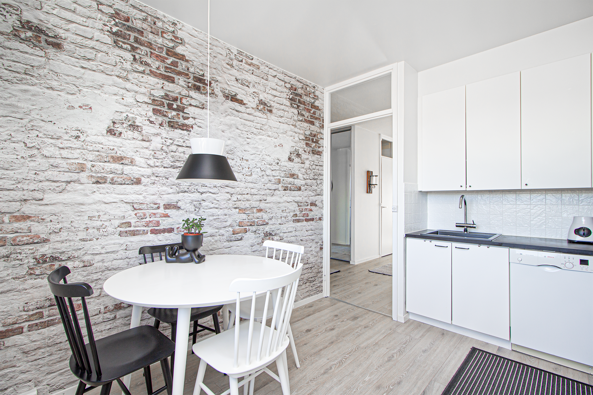 todella kaunis, erillinen keittiö