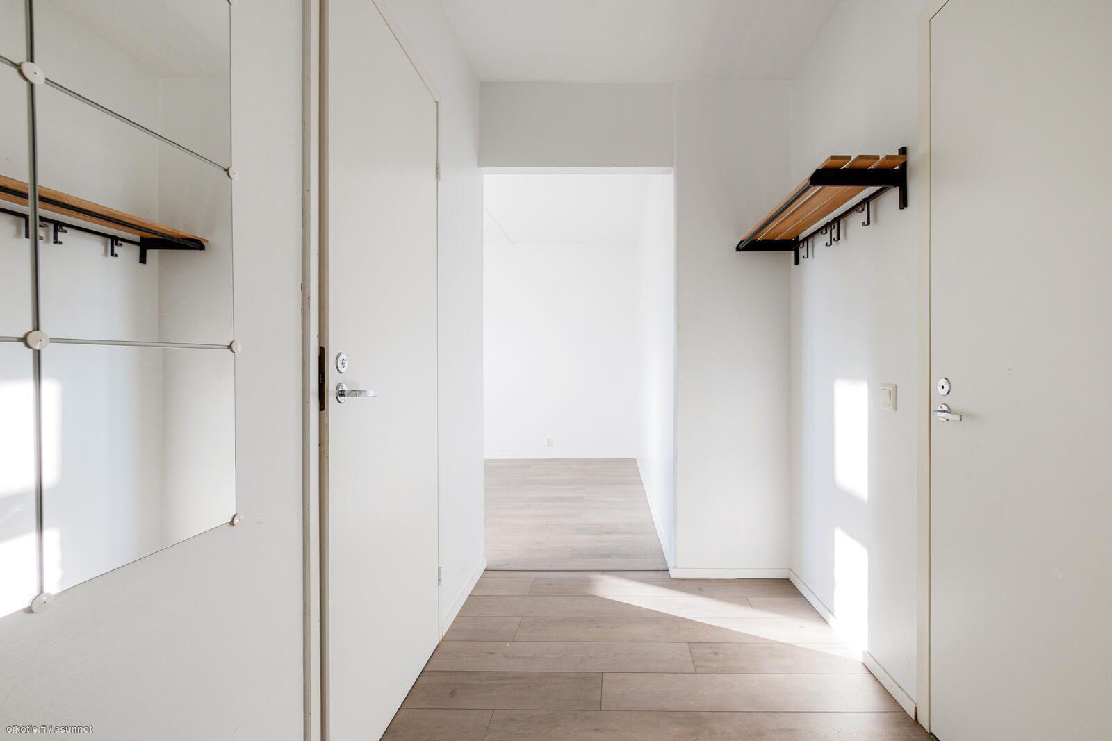 Hanhitie 17, Höyhtyä, Oulu