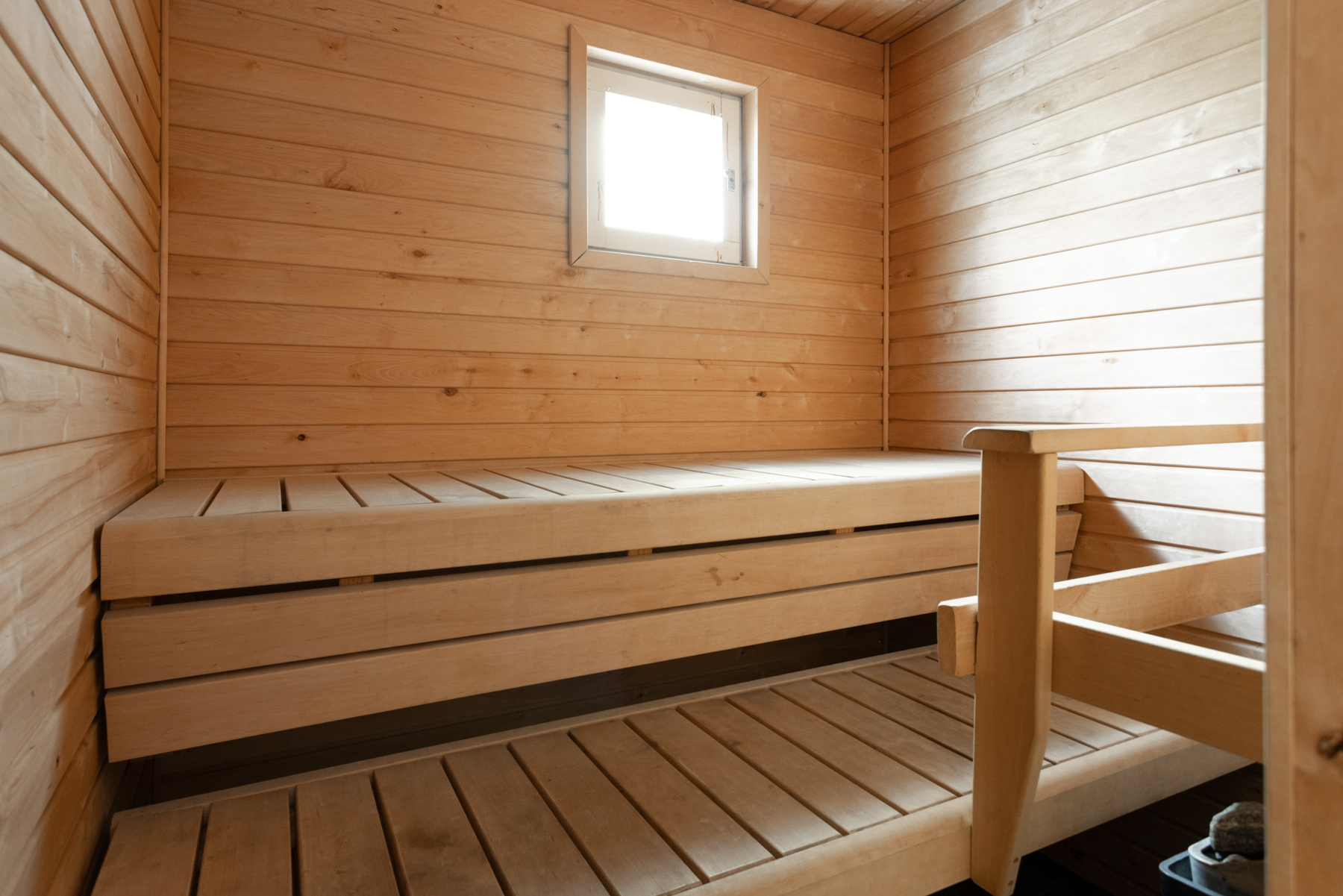Ikkunallinen  sauna