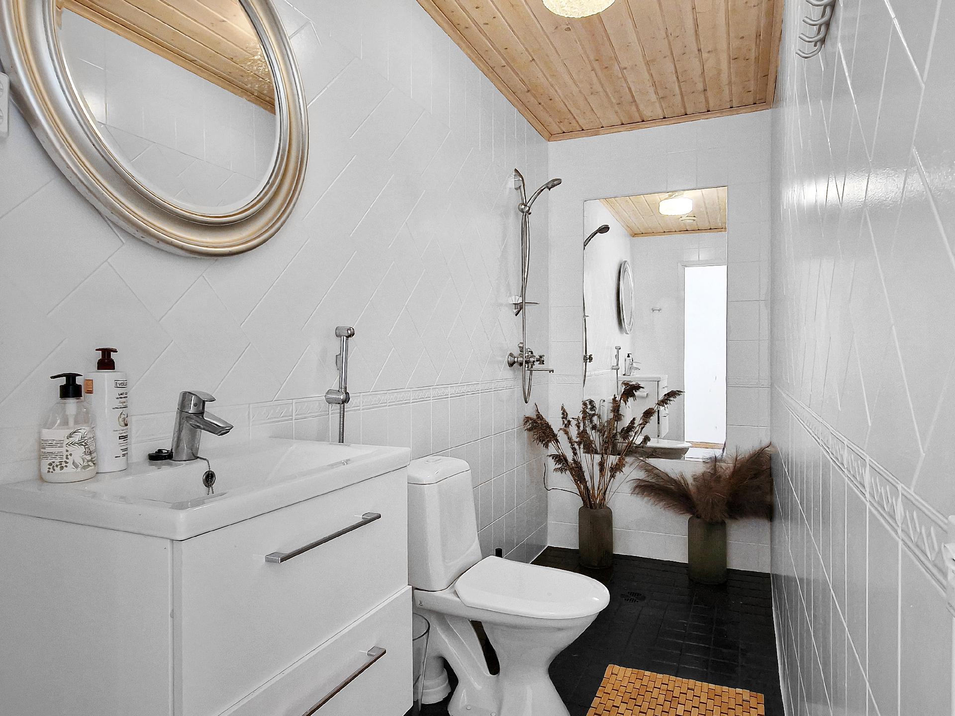 Linnanmäentie 48, Rehula, Taipalsaari