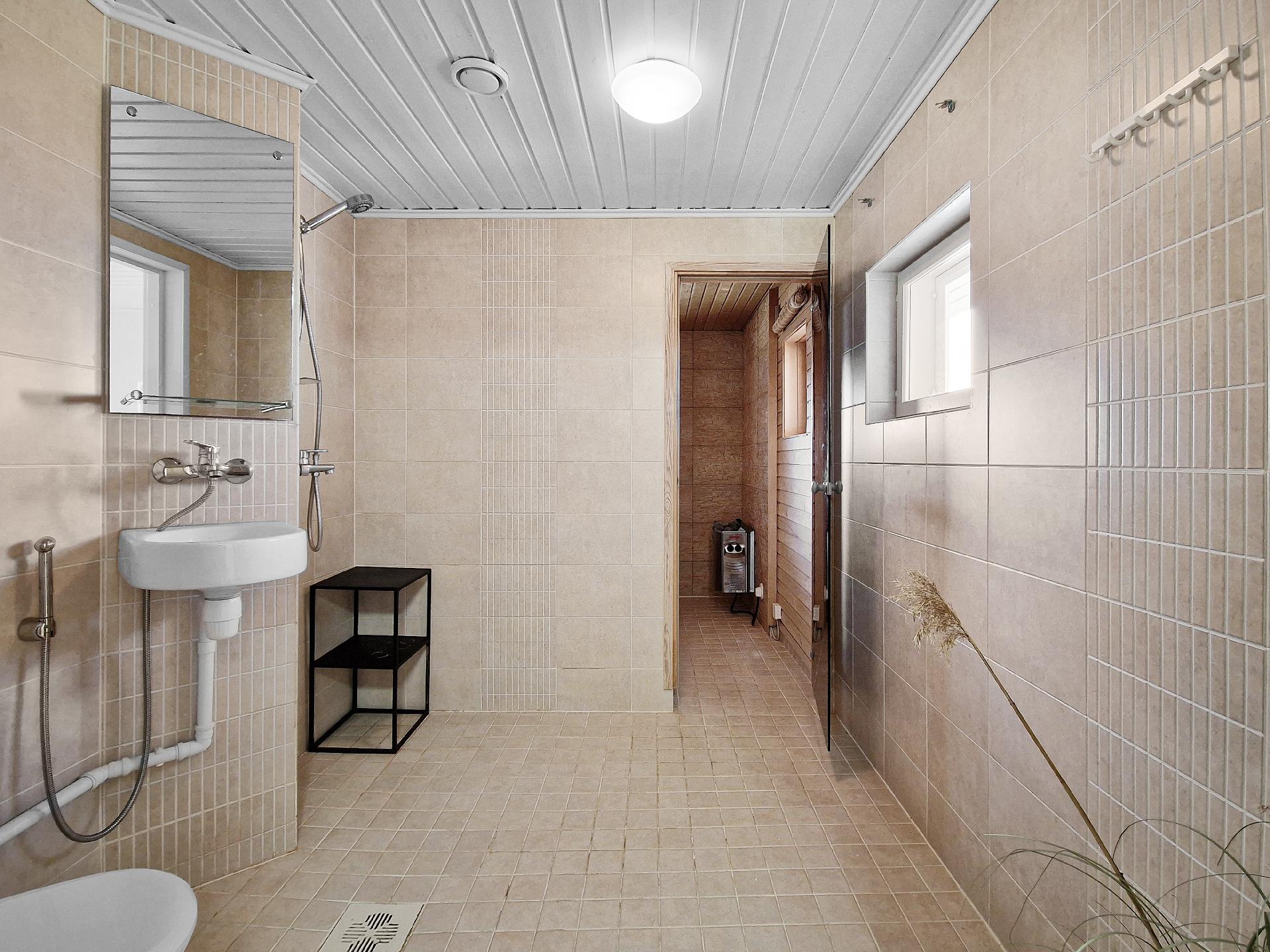 Linnanmäentie 48, Rehula, Taipalsaari