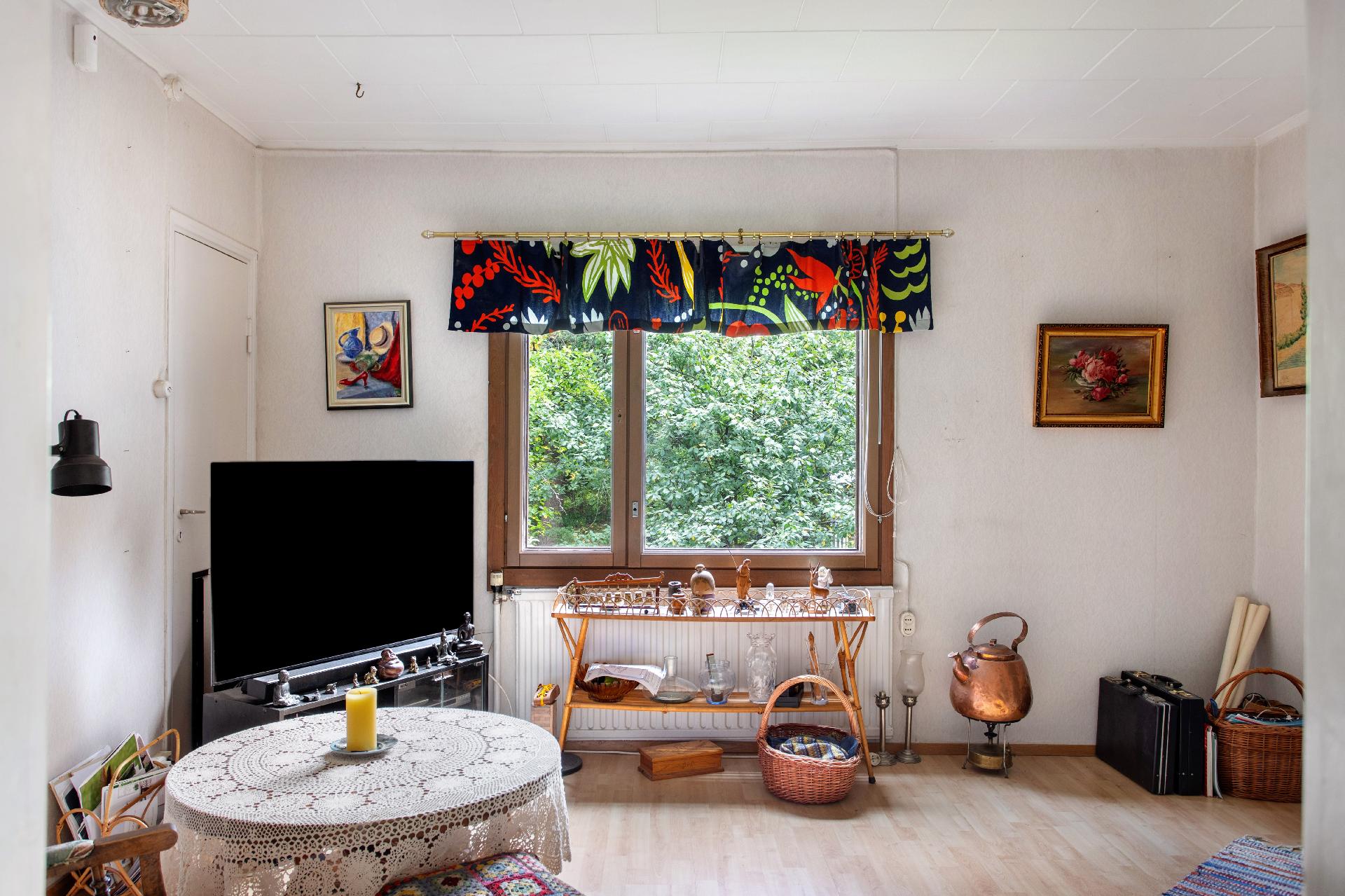 Kuriiritie 27, Koivuhaka, Vantaa