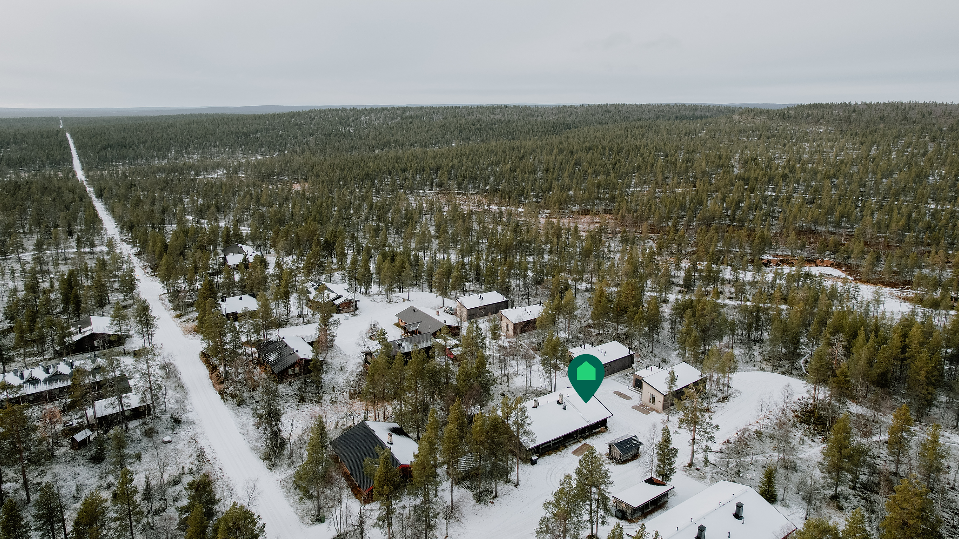Ilmakuva lännen suuntaan.