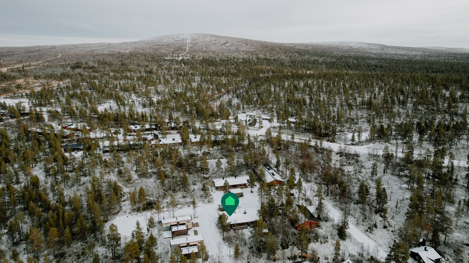 Jykevä pyöröhirsinen 68 m2:n huoneisto aivan Kiilopään juurella!