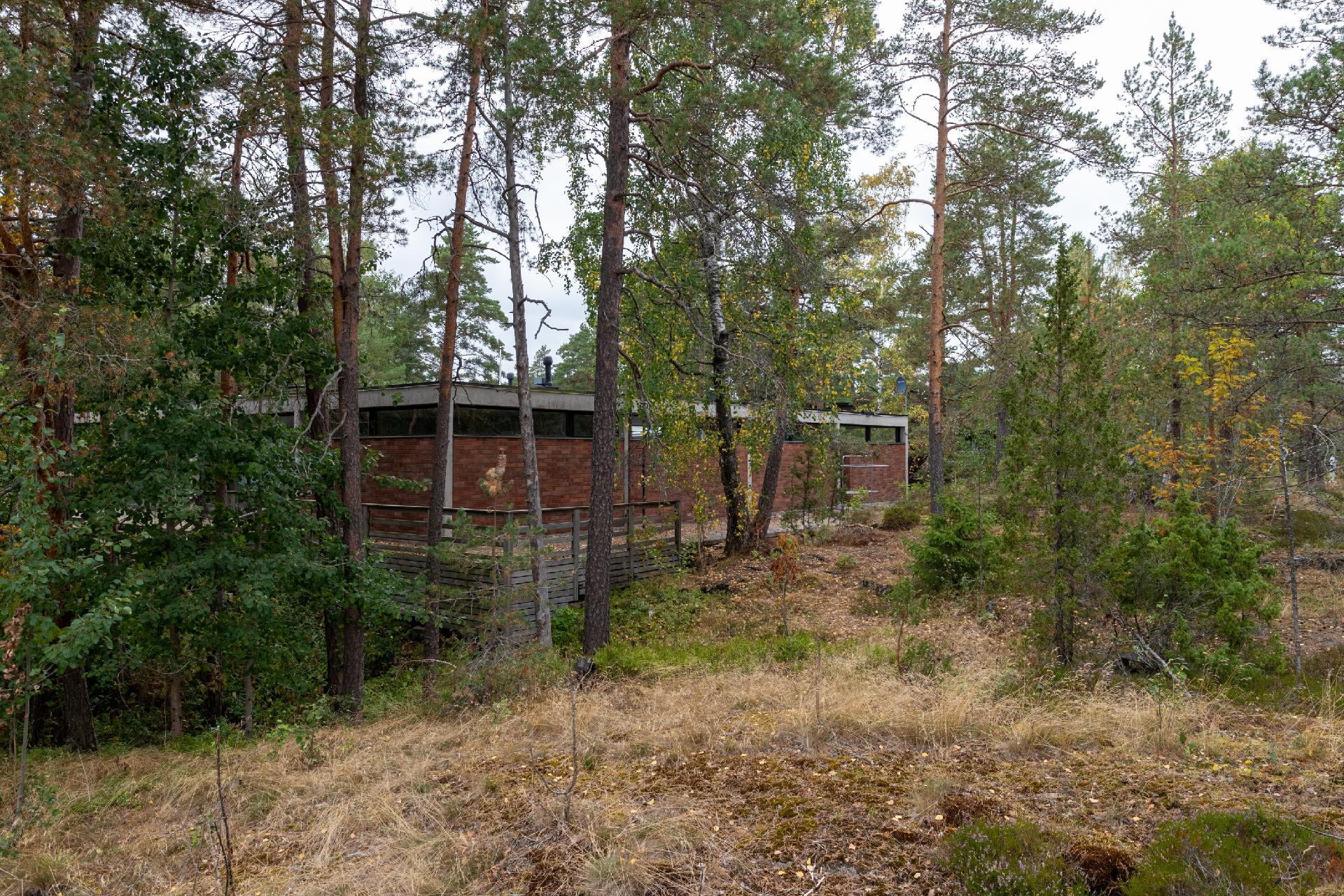 Magnus Hagelstamin tie 12, Kauniainen, Kauniainen