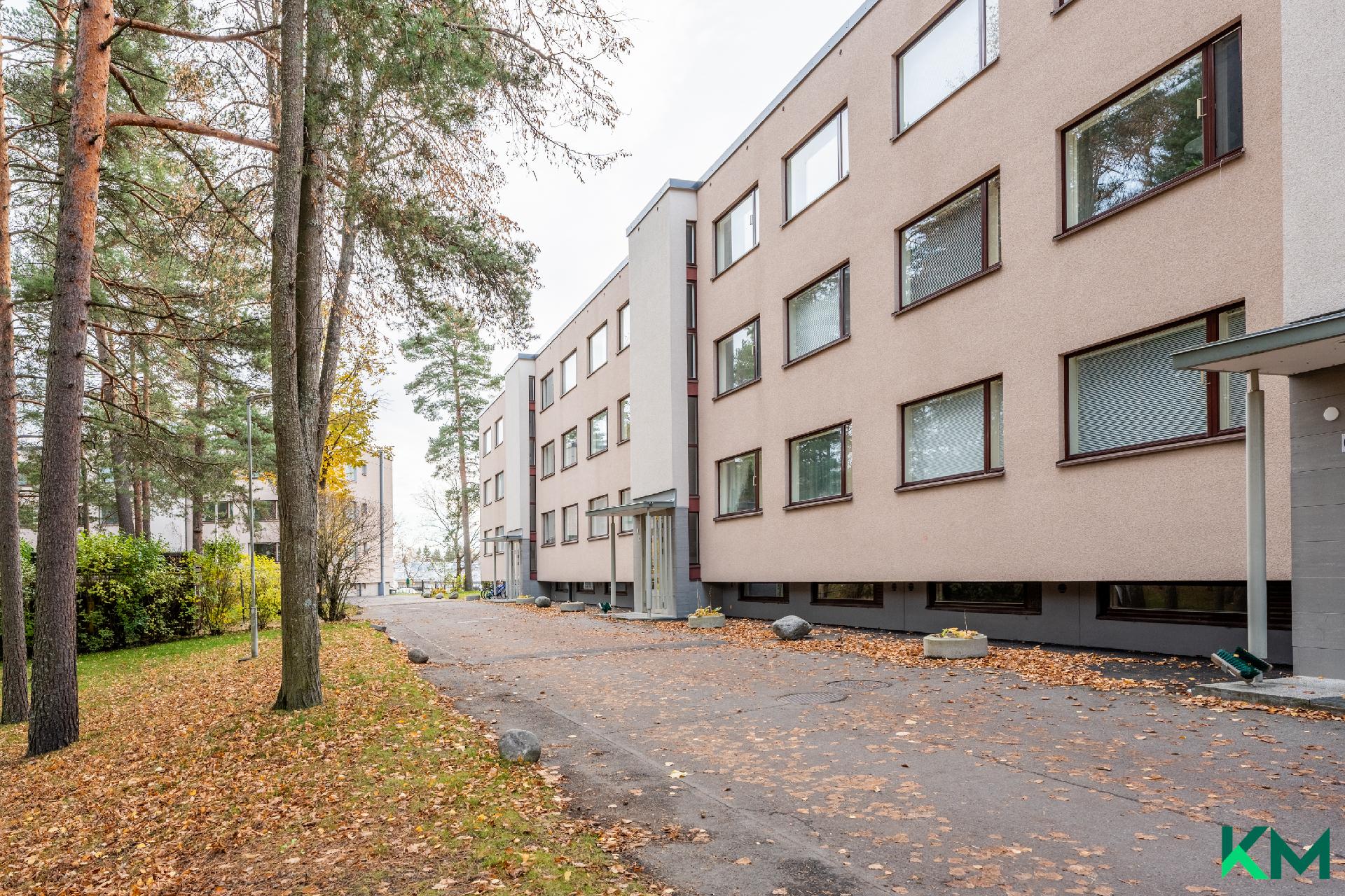 Kaarikuja 1, Kontula, Helsinki
