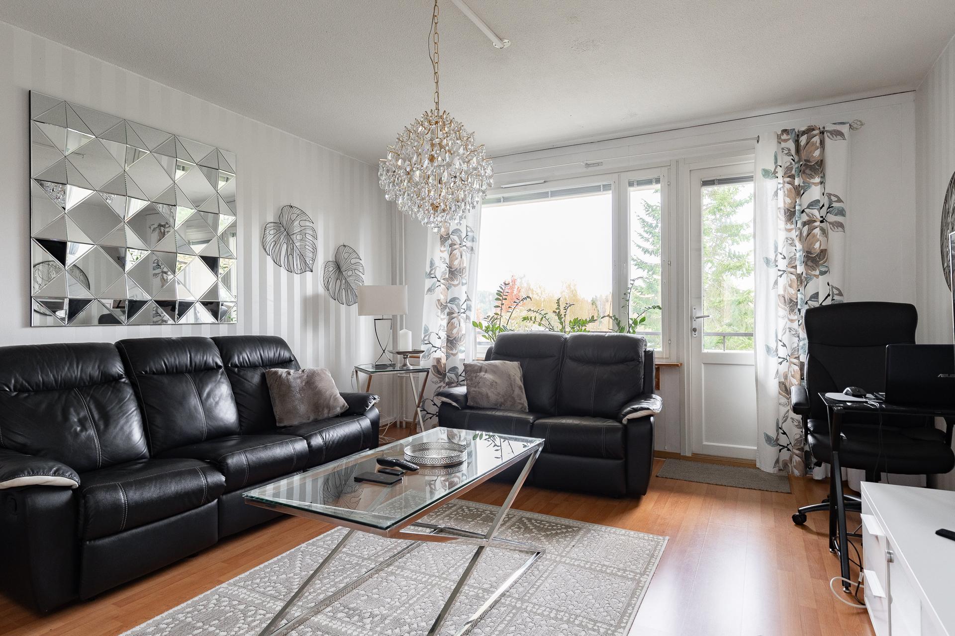 Tapanintie 3, Muuramen Keskusta, Muurame