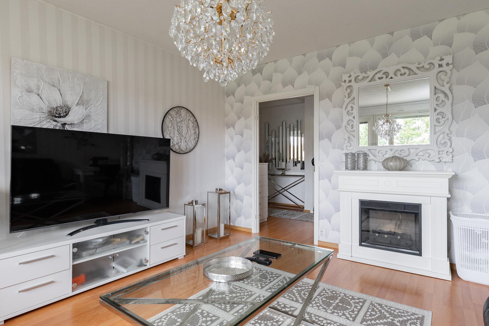 Tapanintie 3, Muuramen Keskusta, Muurame