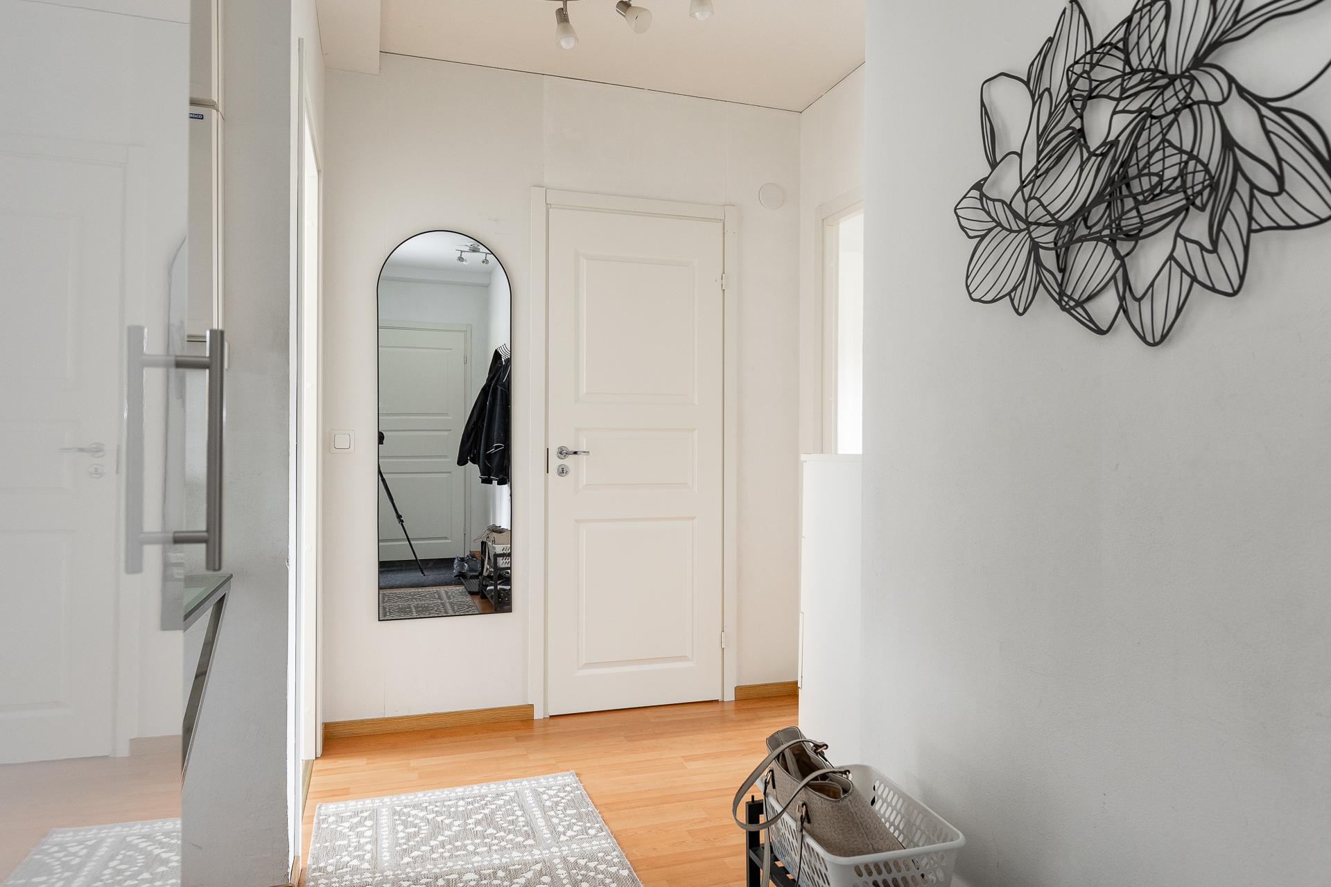 Tapanintie 3, Muuramen Keskusta, Muurame