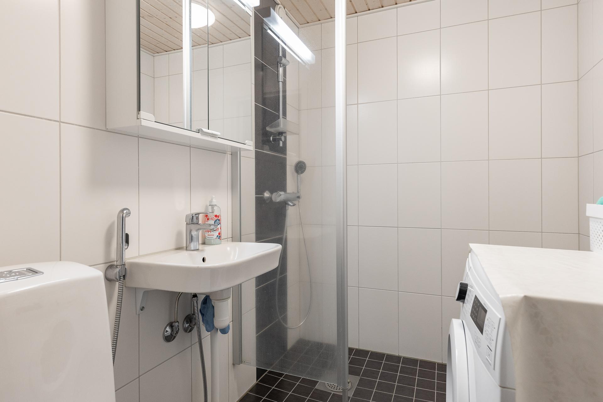 Tapanintie 3, Muuramen Keskusta, Muurame