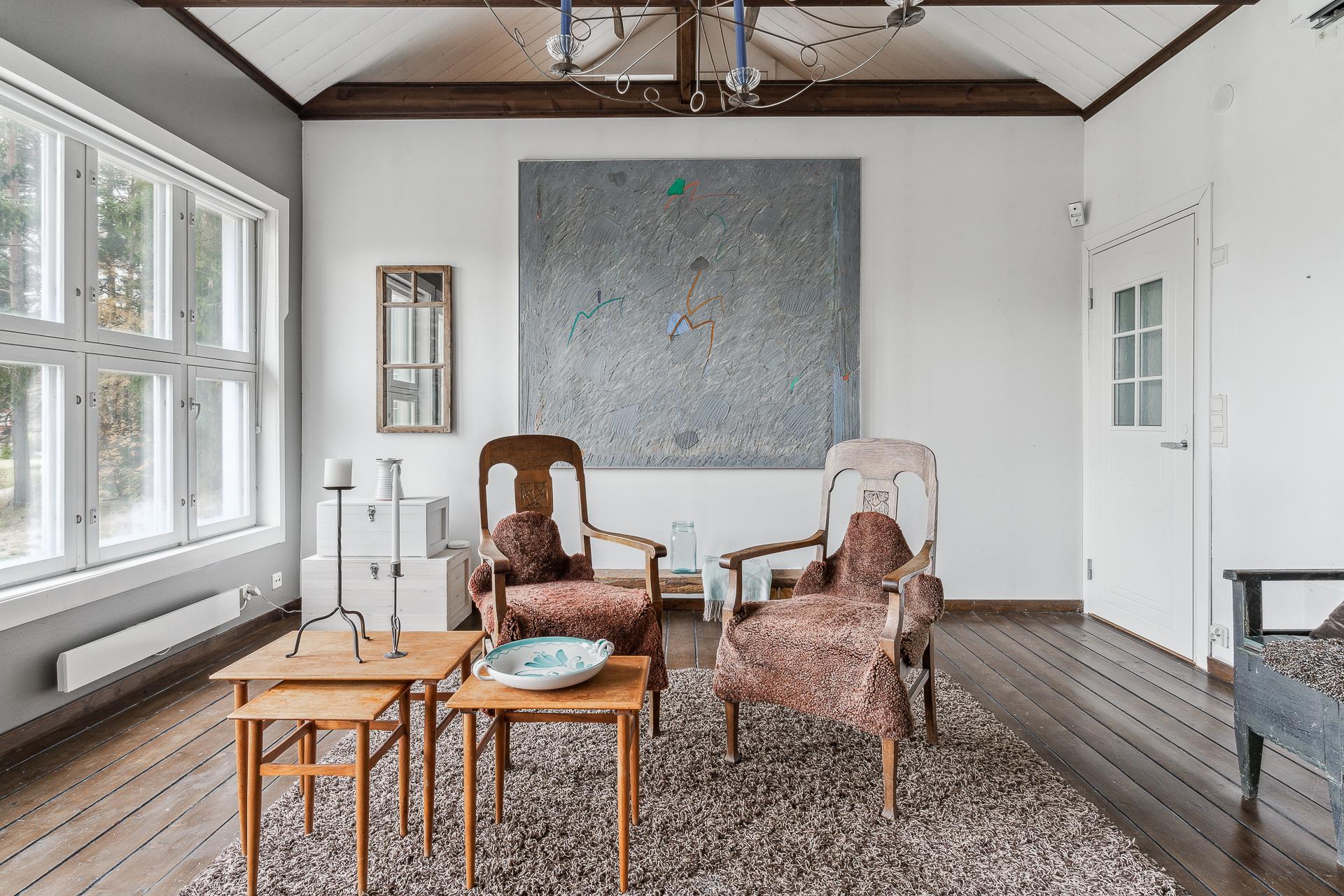 Takkahuone/ateljeetila