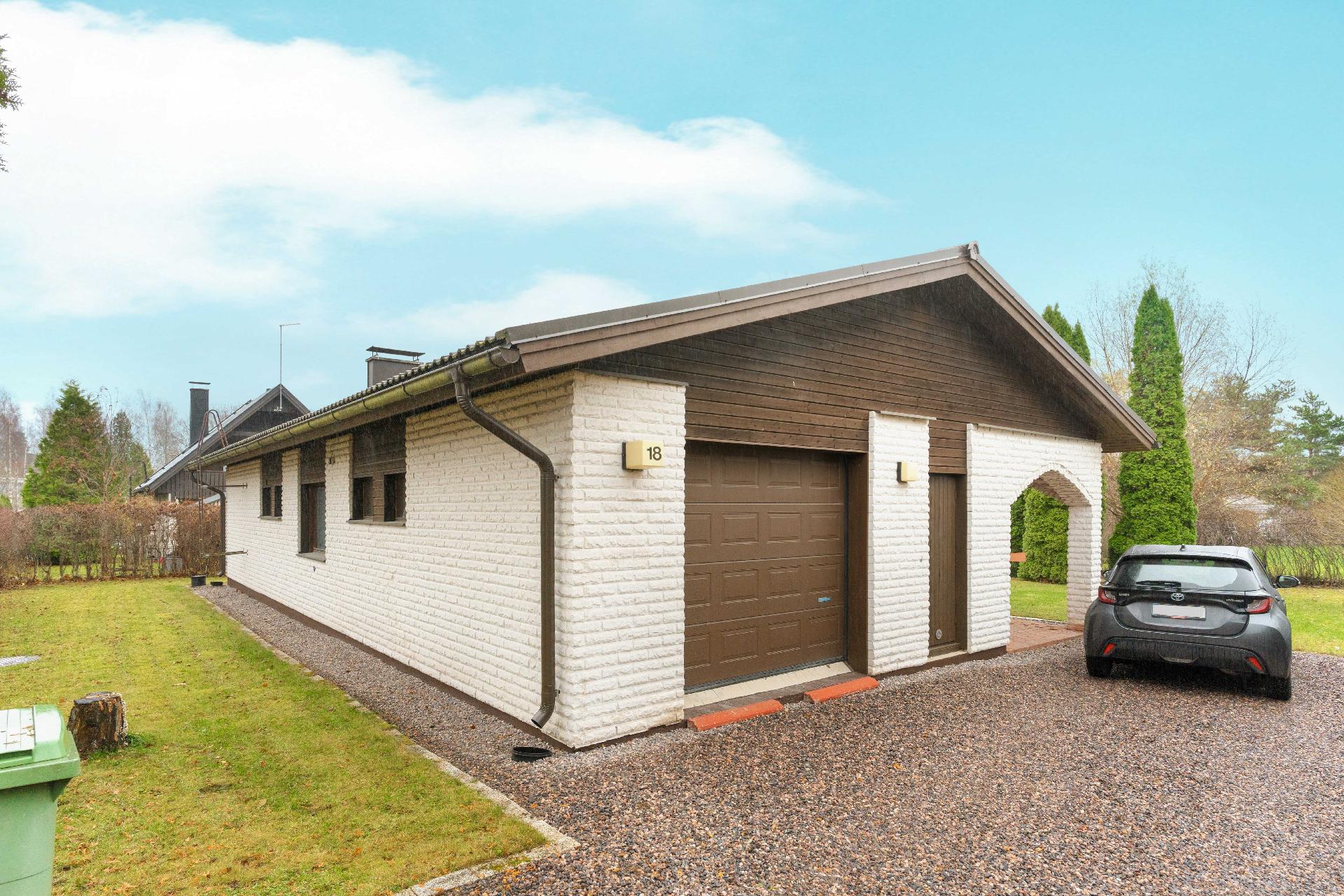 Mansikkatie 18, Ylästö, Vantaa