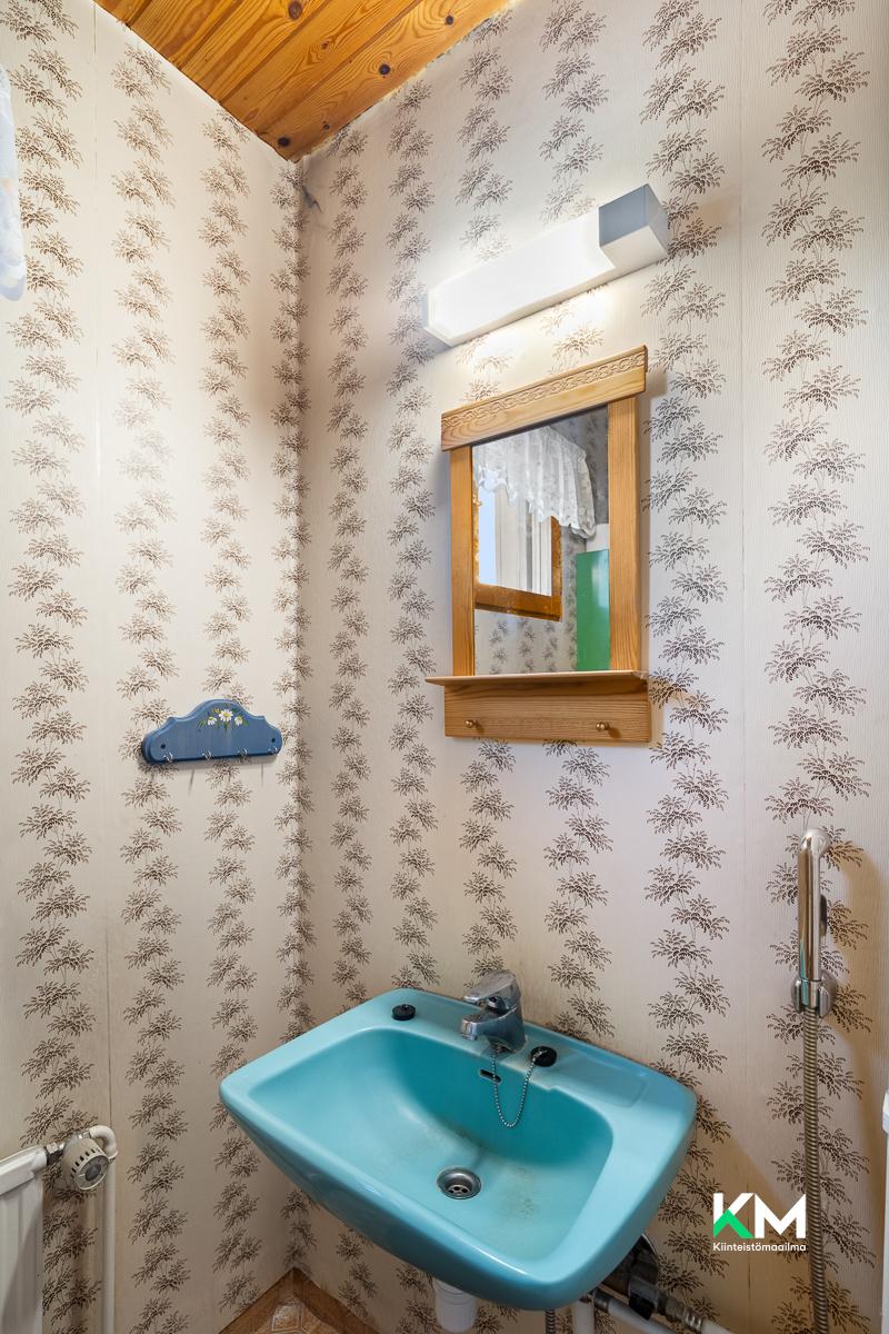 Lentokentäntie 440, Påras, Kruunupyy