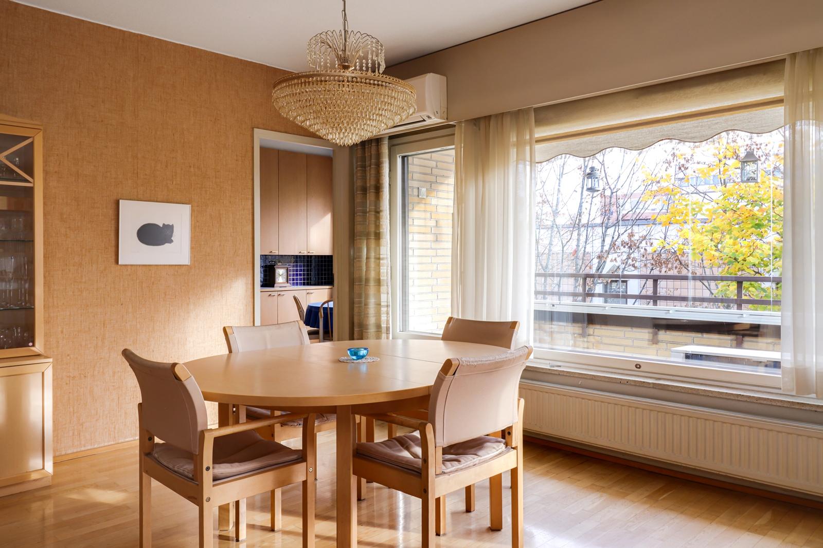 Mannilantie 45, Keskusta, Järvenpää