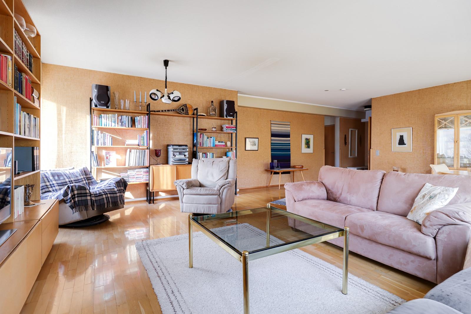 Mannilantie 45, Keskusta, Järvenpää