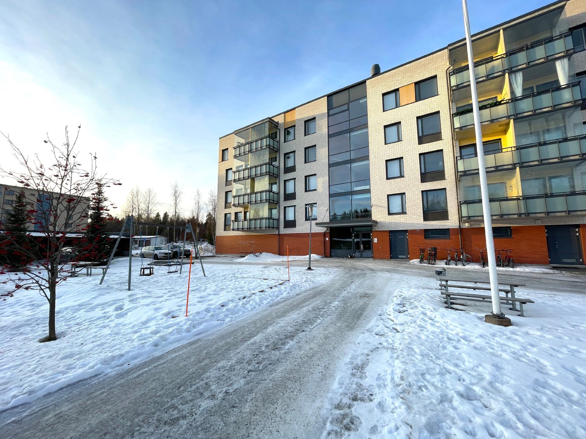 Emännäntie 1, Hallila, Seinäjoki