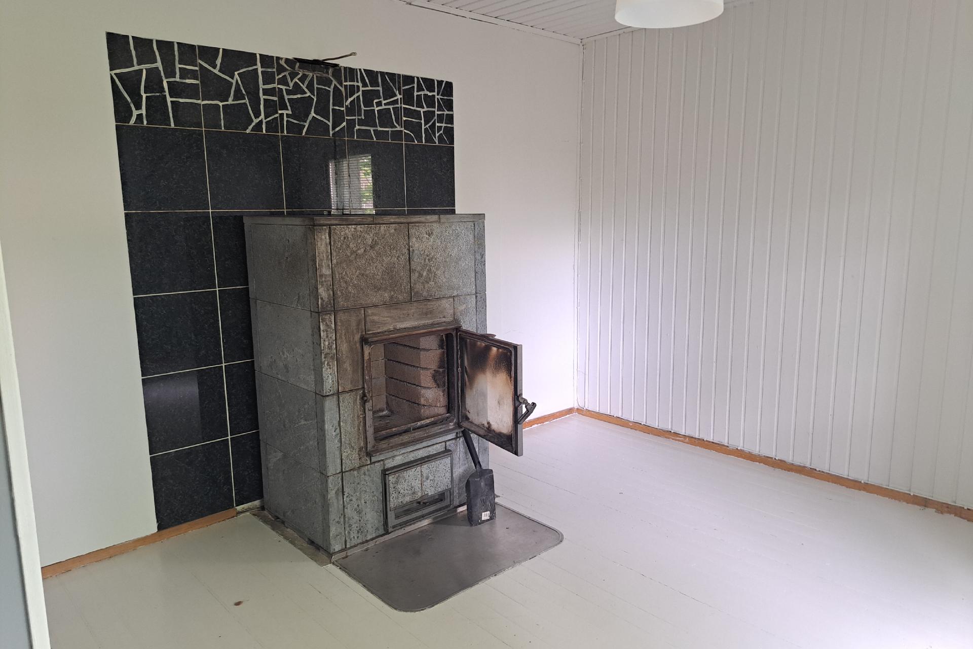 Hirvikatu 40 A, Mikonkorpi, Järvenpää