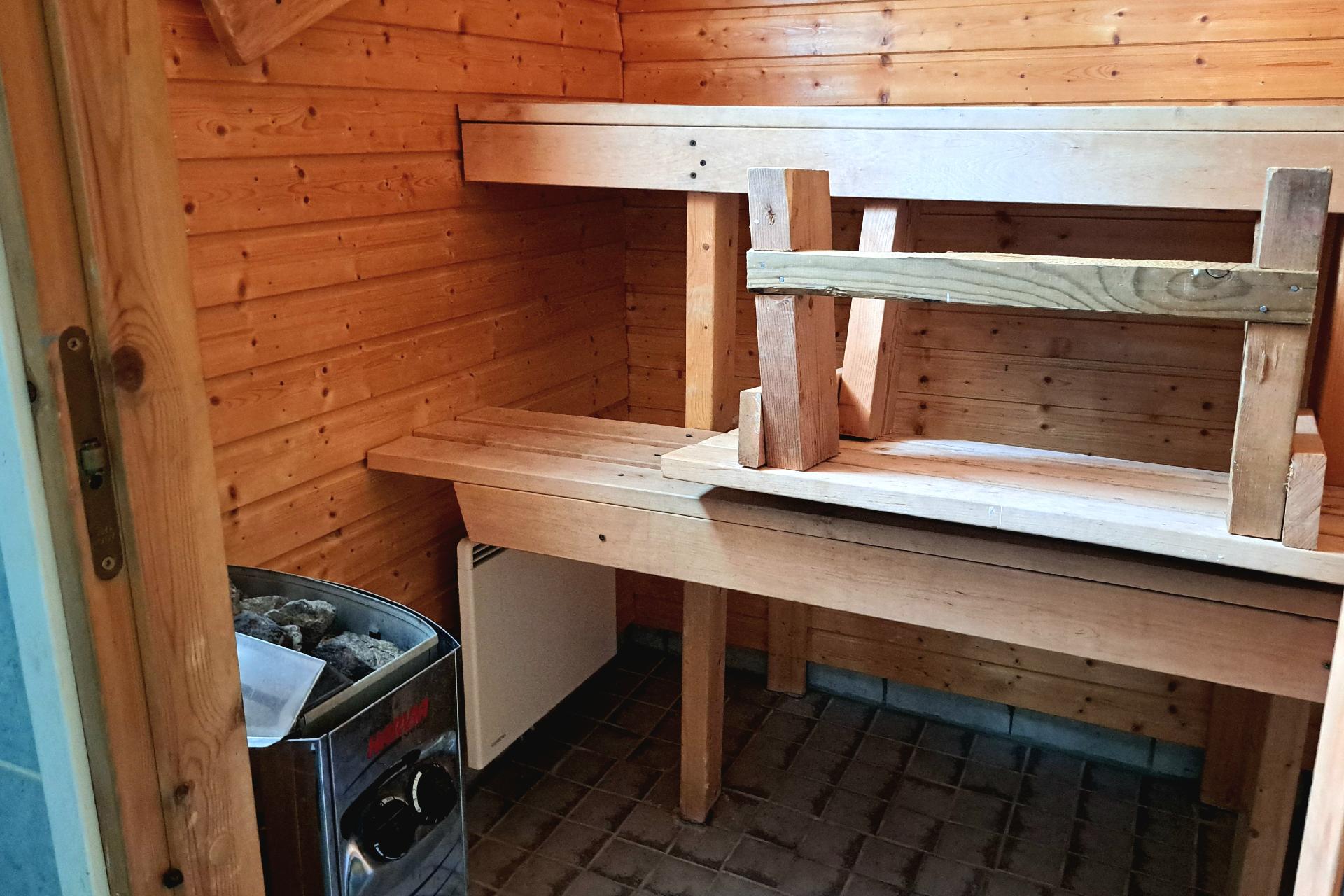 Hirvikatu 40 A, Mikonkorpi, Järvenpää