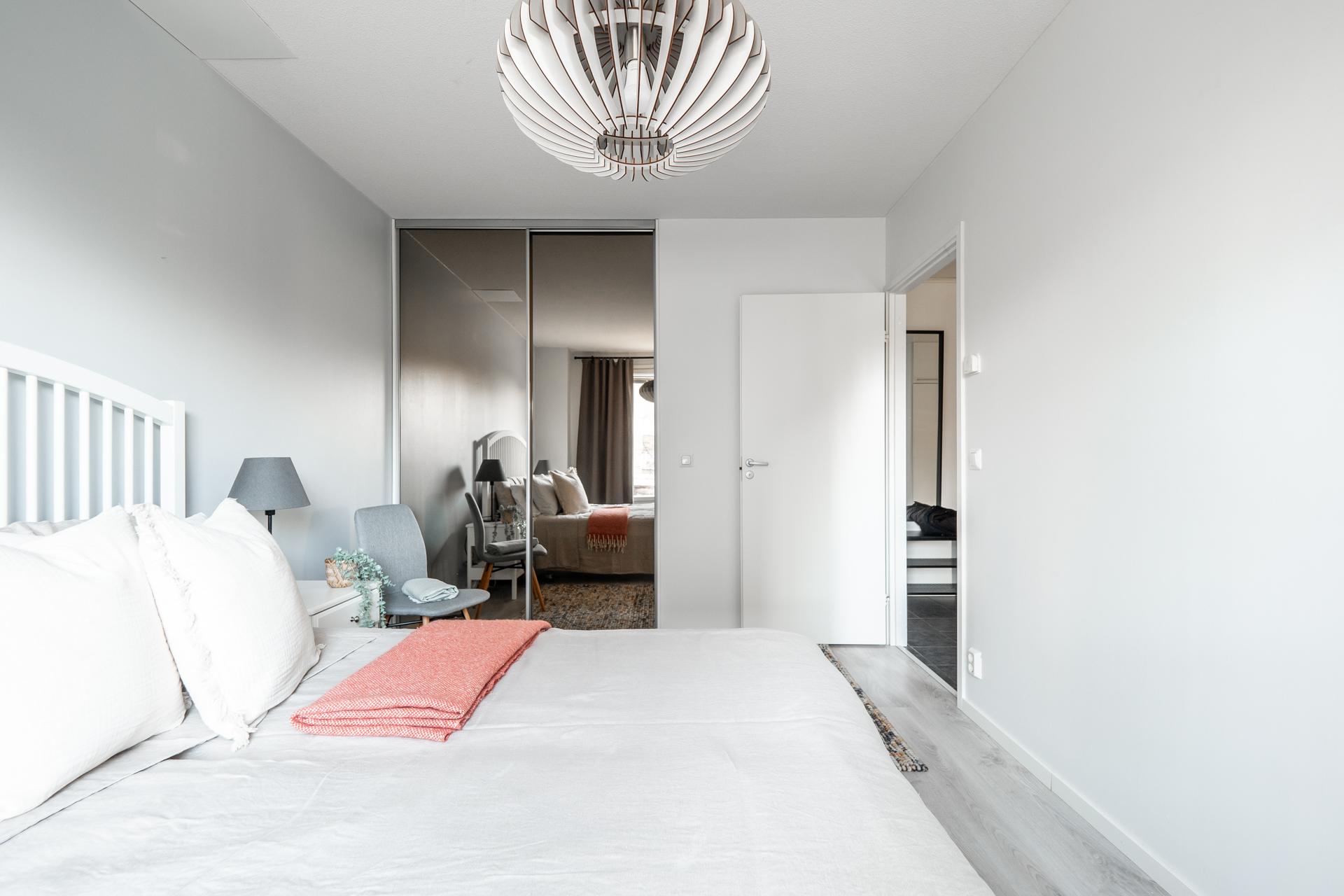 Merikoskenkatu 2, Tuira, Oulu