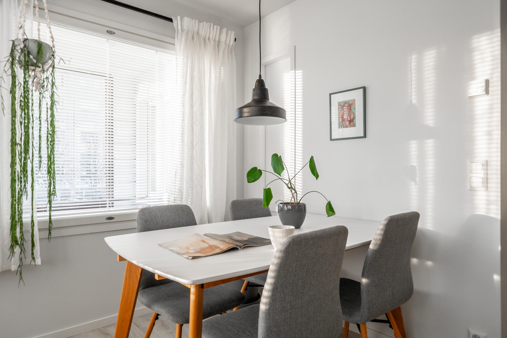 Merikoskenkatu 2, Tuira, Oulu