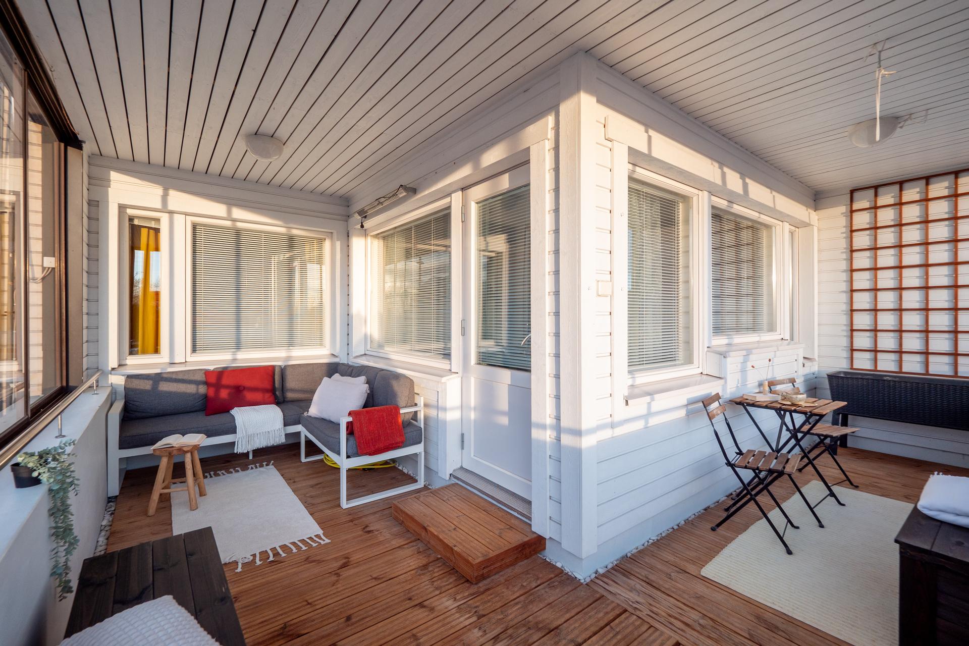 Merikoskenkatu 2, Tuira, Oulu