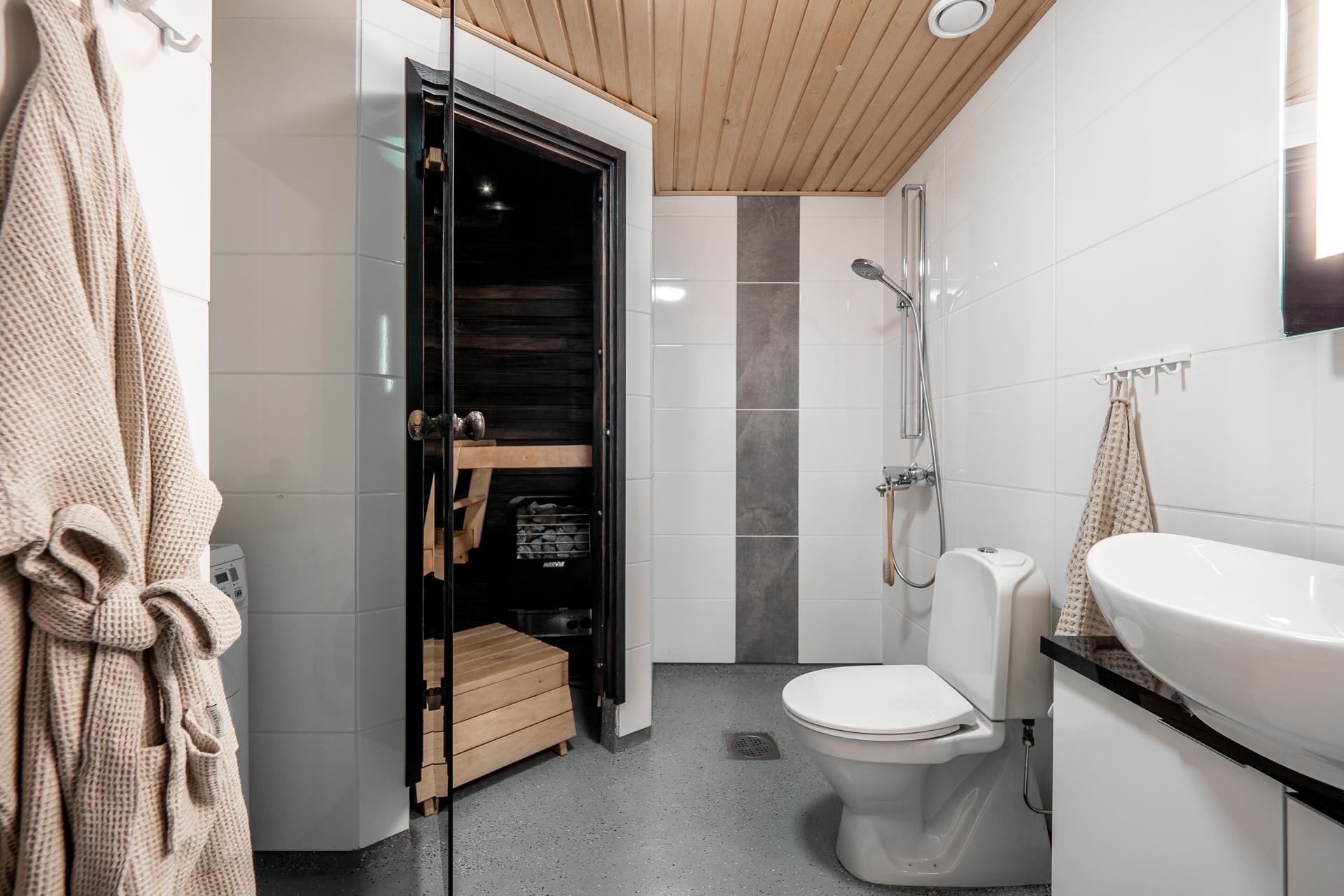 Merikoskenkatu 2, Tuira, Oulu