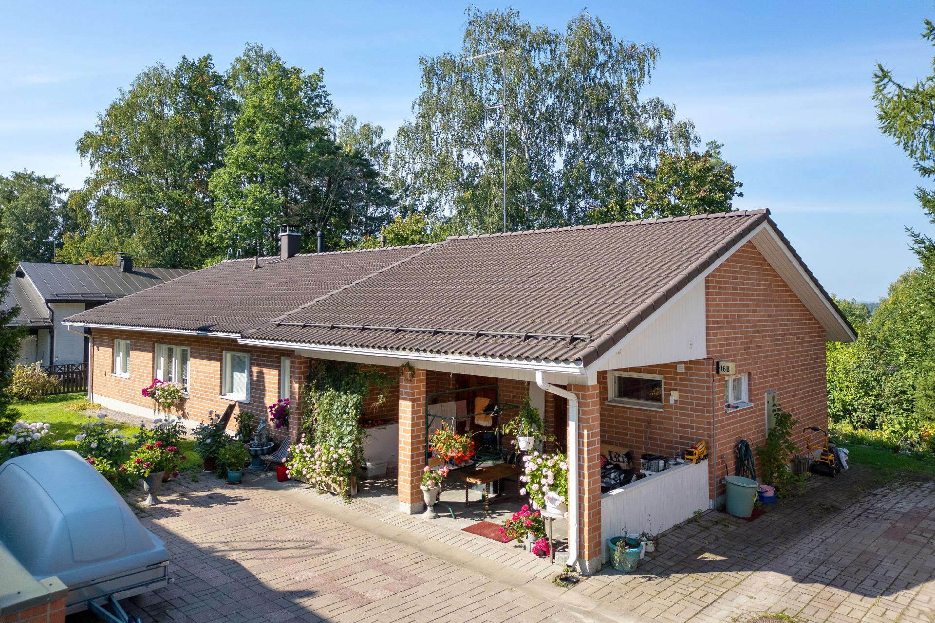 Hirsikalliontie 16, Laaksolahti, Espoo