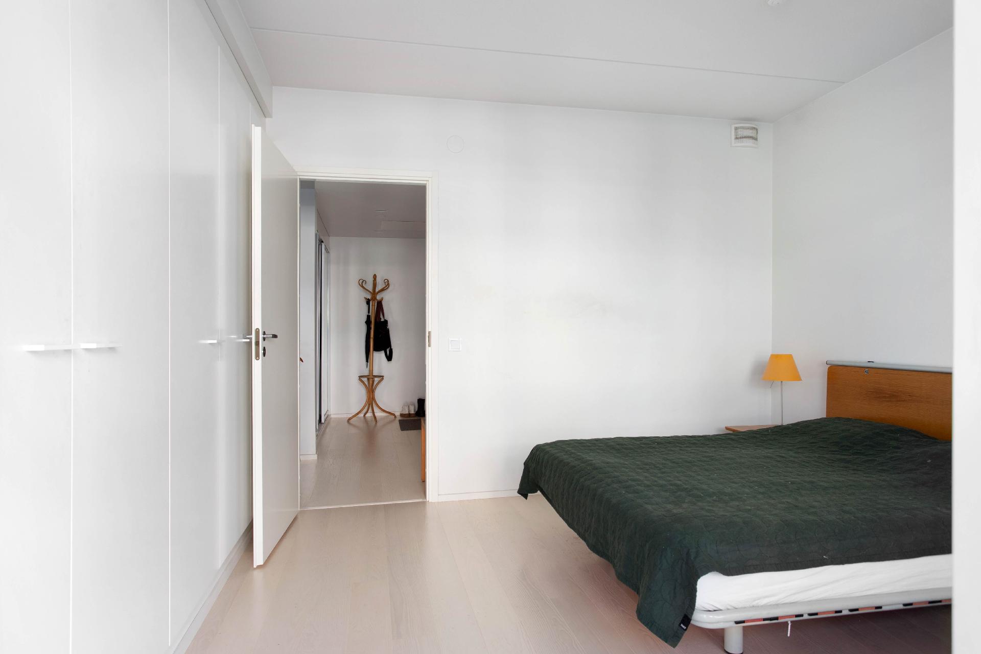 Jousenpuistonkatu 11, Tapiola, Espoo