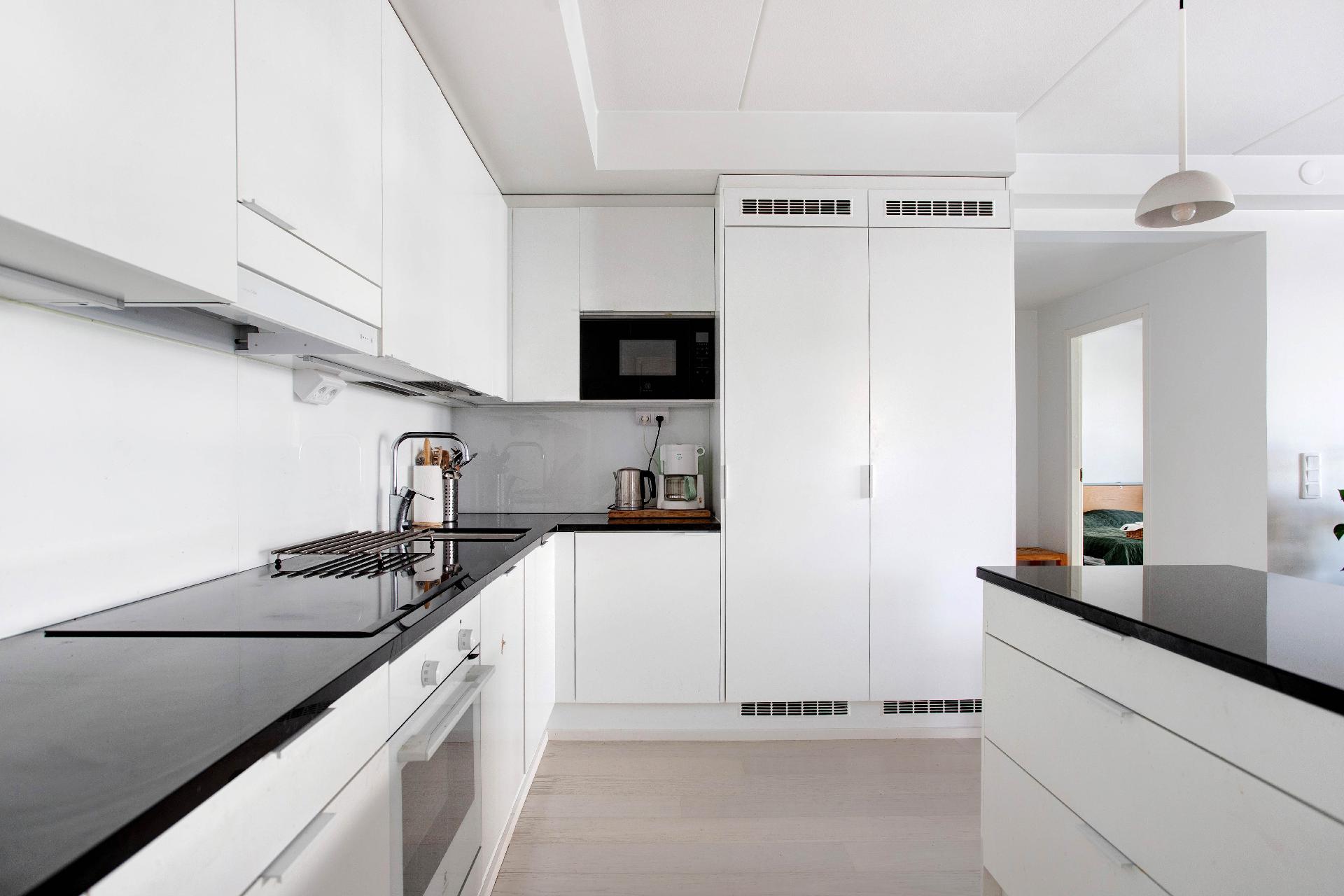 Jousenpuistonkatu 11, Tapiola, Espoo