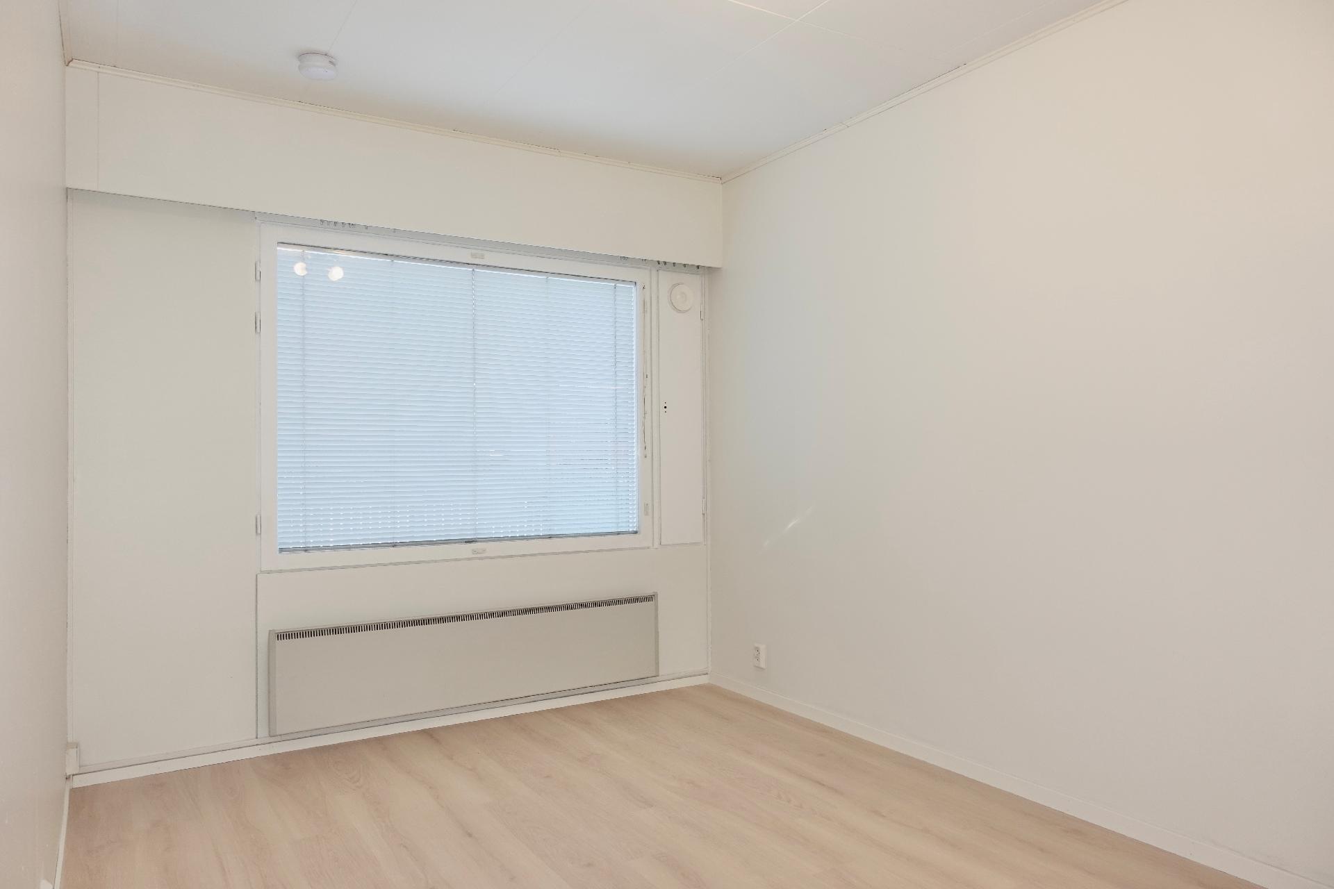 Linnantaustie 41, Kuurna, Kajaani