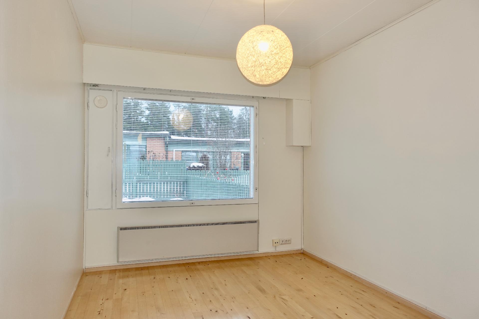 Linnantaustie 41, Kuurna, Kajaani