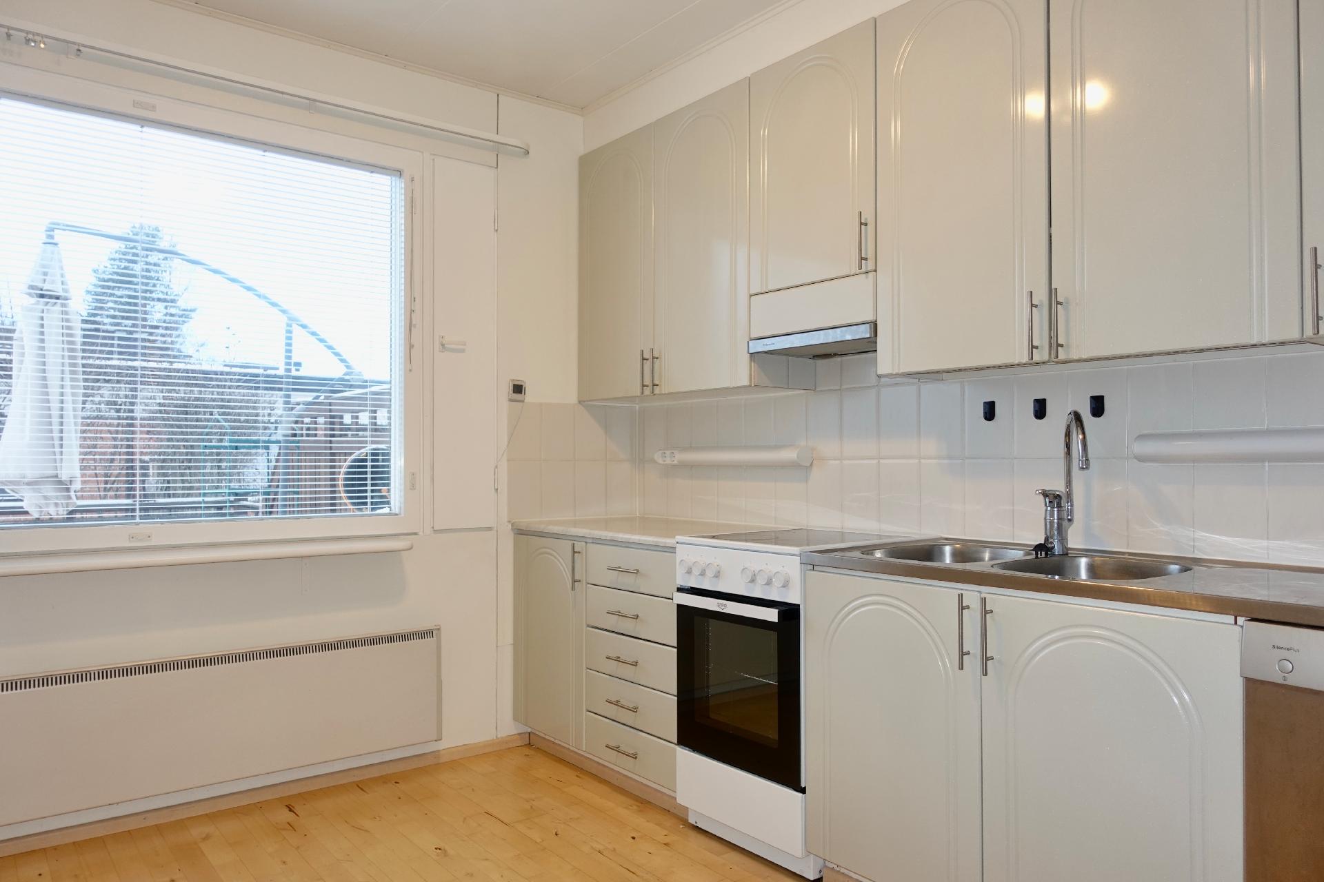 Linnantaustie 41, Kuurna, Kajaani