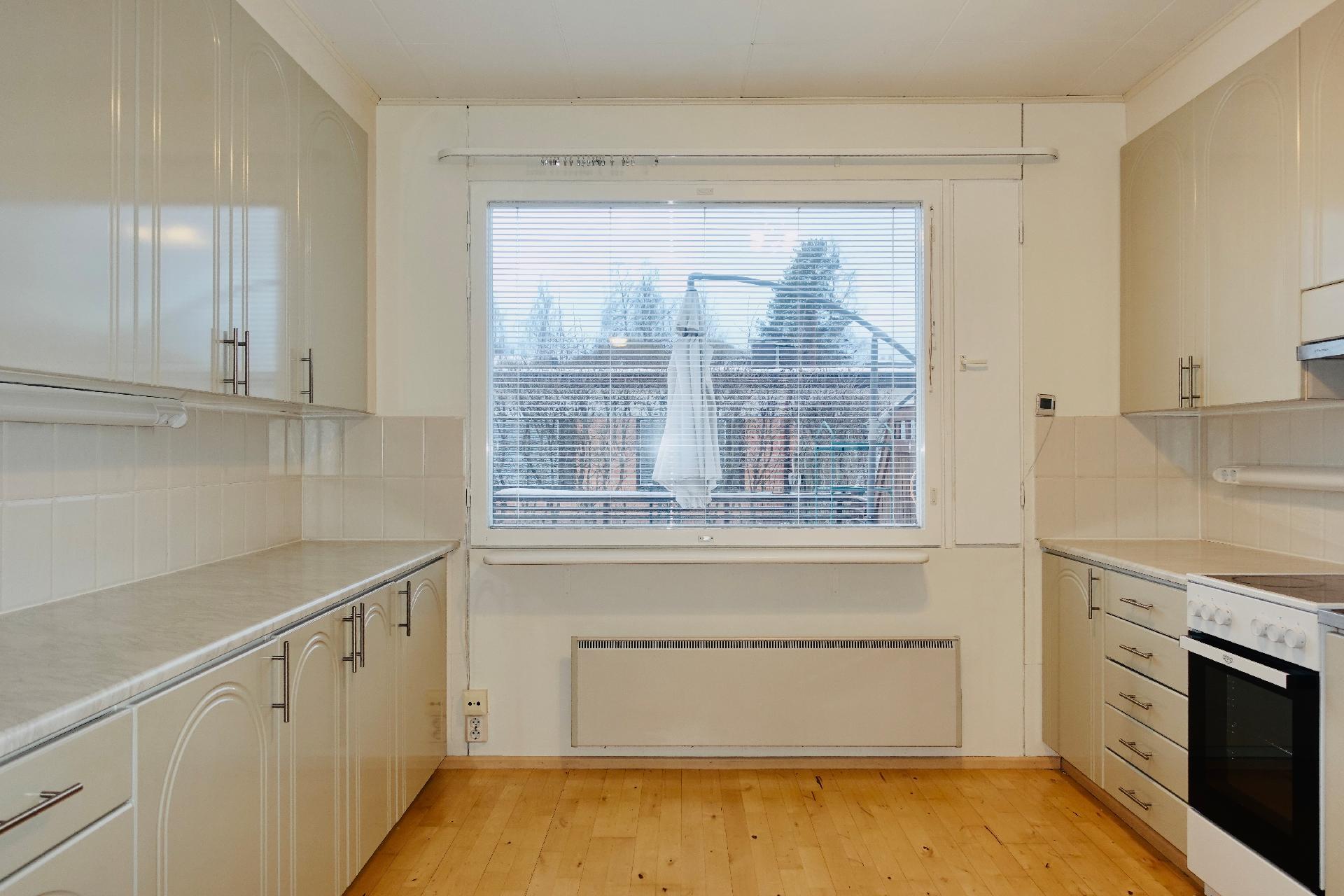 Linnantaustie 41, Kuurna, Kajaani