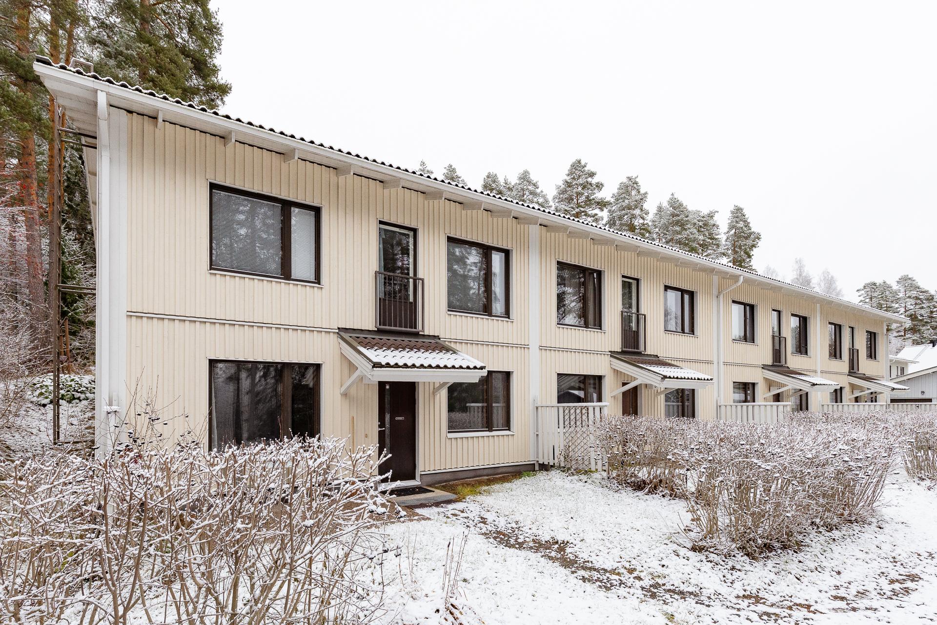 Lastutie 21-23, Jämsänkoski