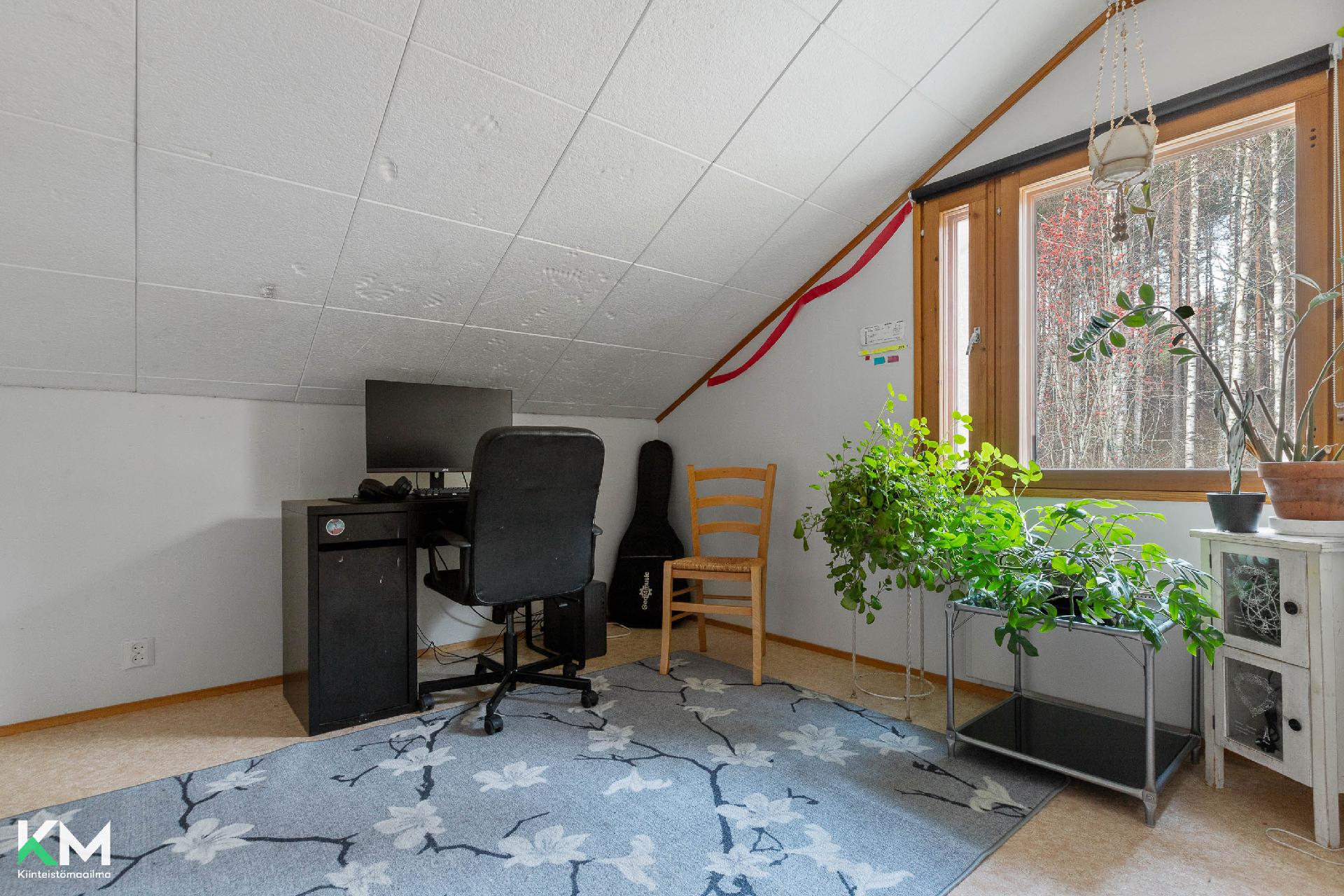 Yhdystie 18, Isoäiniö, Asikkala