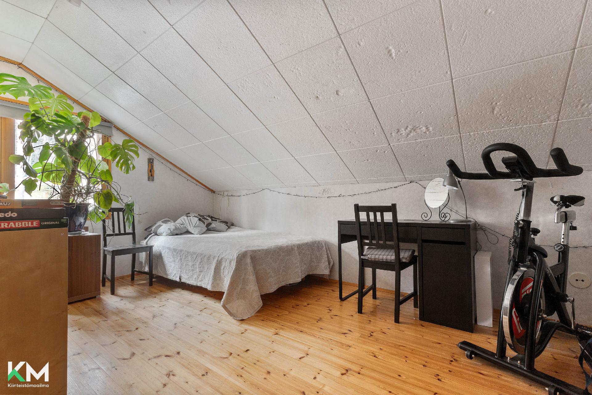 Yhdystie 18, Isoäiniö, Asikkala